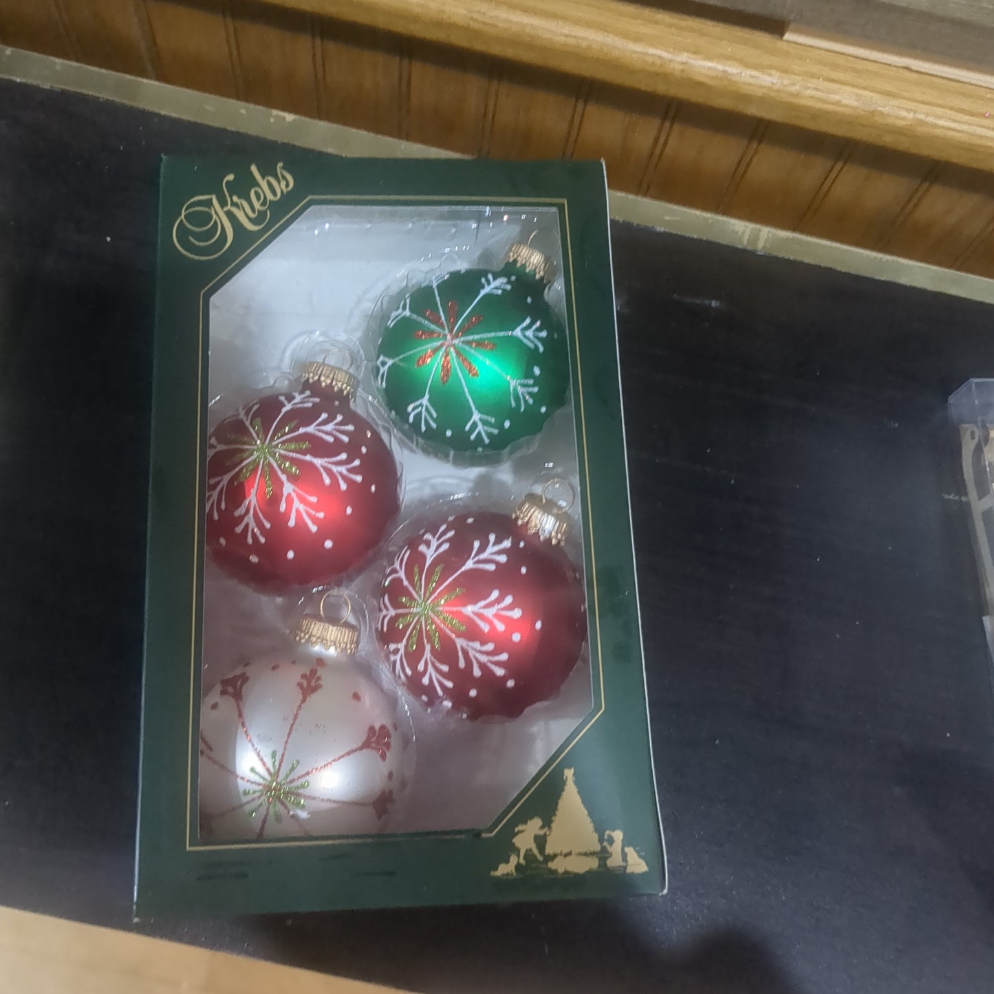 Ornament Silver Pearl/Red/Green Velvet Color 2 5/8" Thin Snowflakes