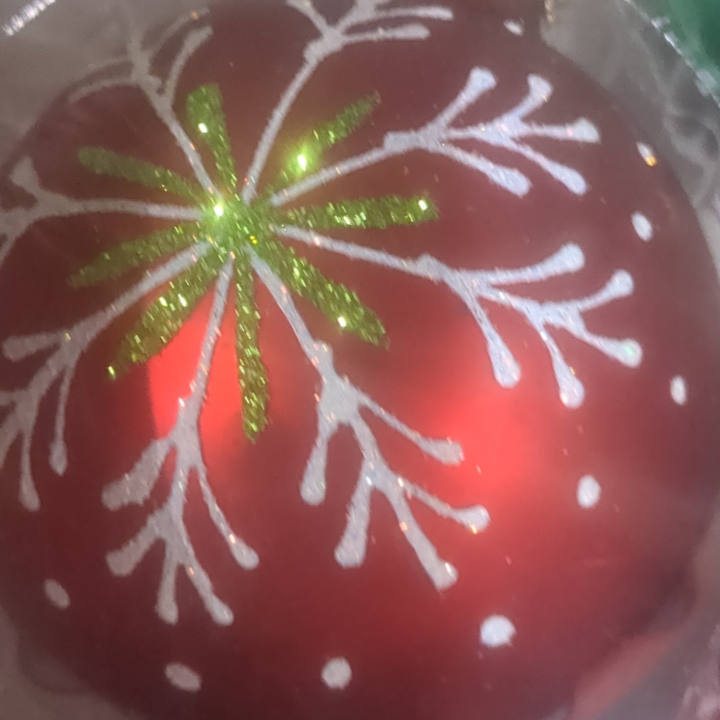 Ornament Silver Pearl/Red/Green Velvet Color 2 5/8" Thin Snowflakes