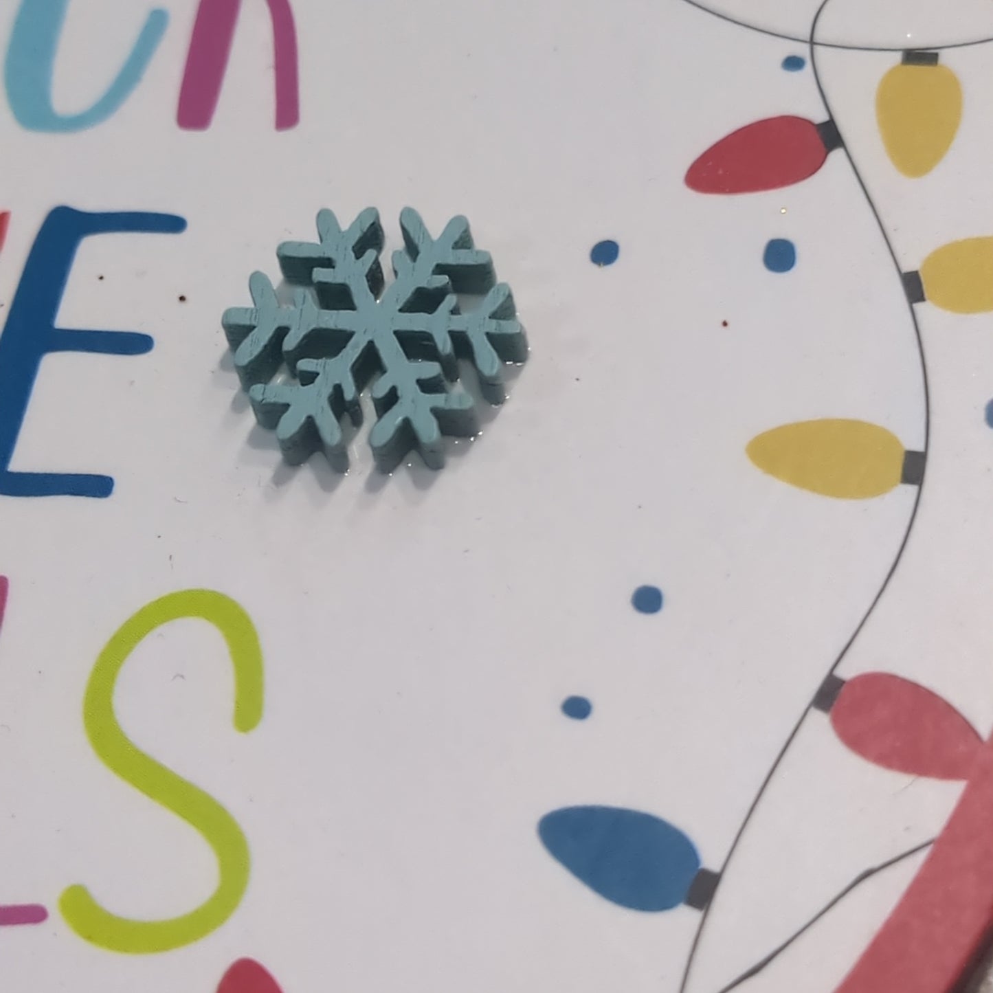 MDF ball ornament Deck the Halls
