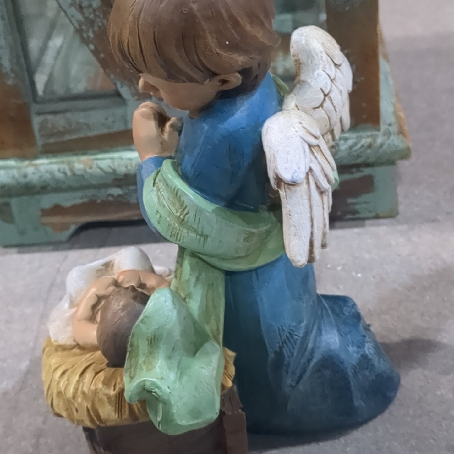 Angel with infant Jesus