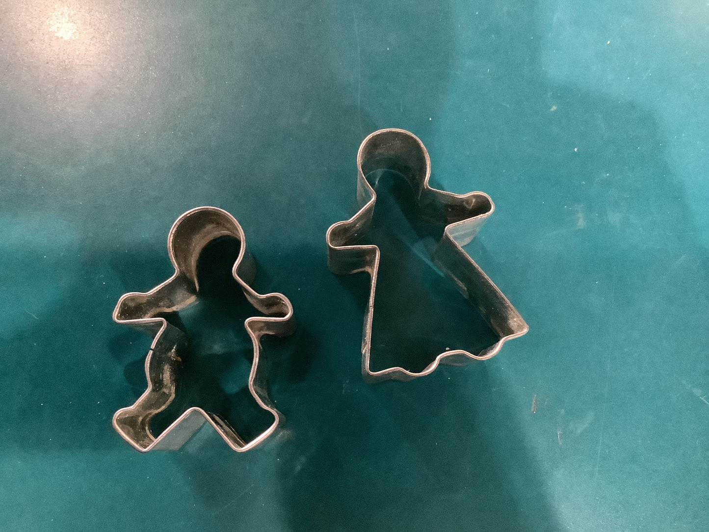 CG1 gingerbread boy and girl cookie cutters
