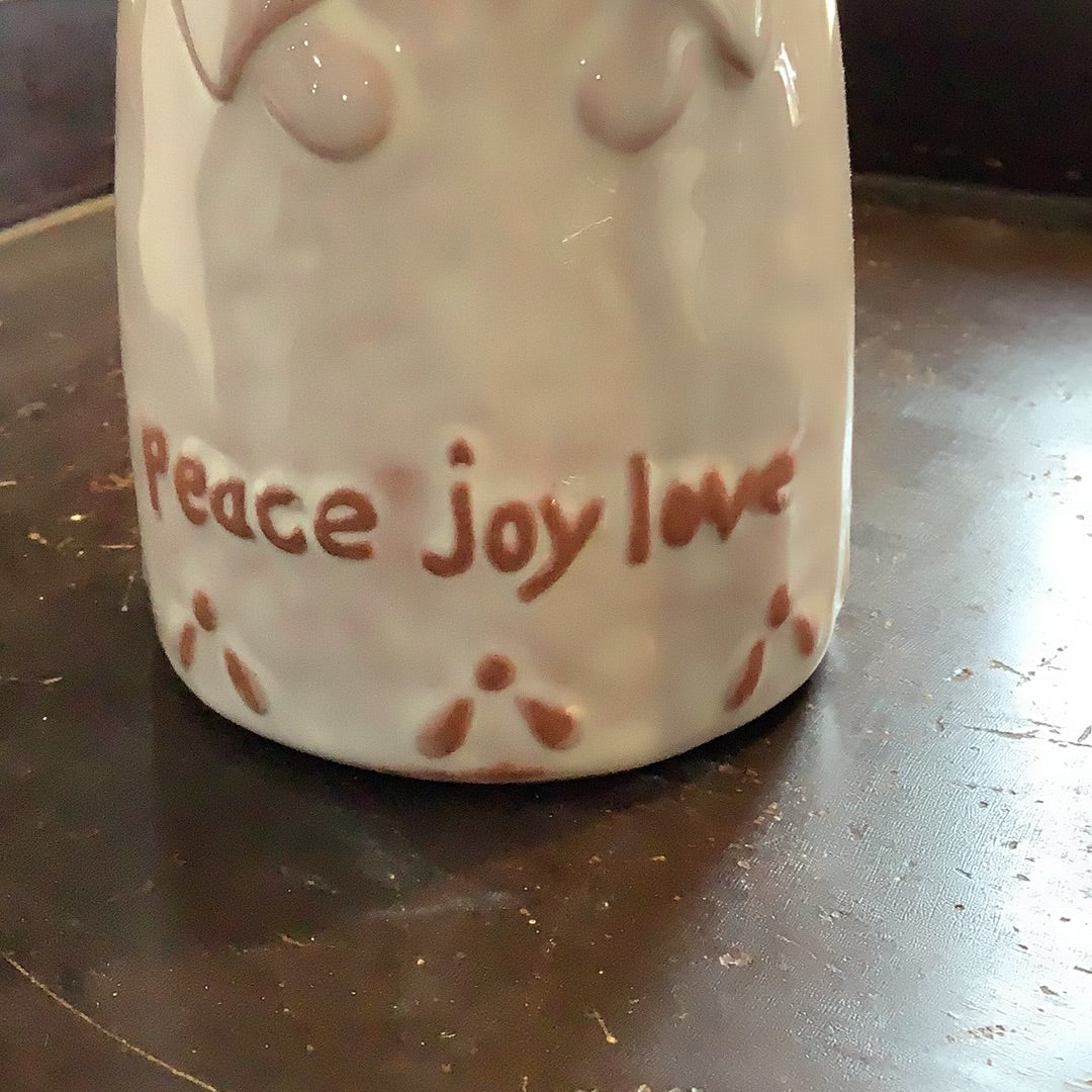Angel figurine