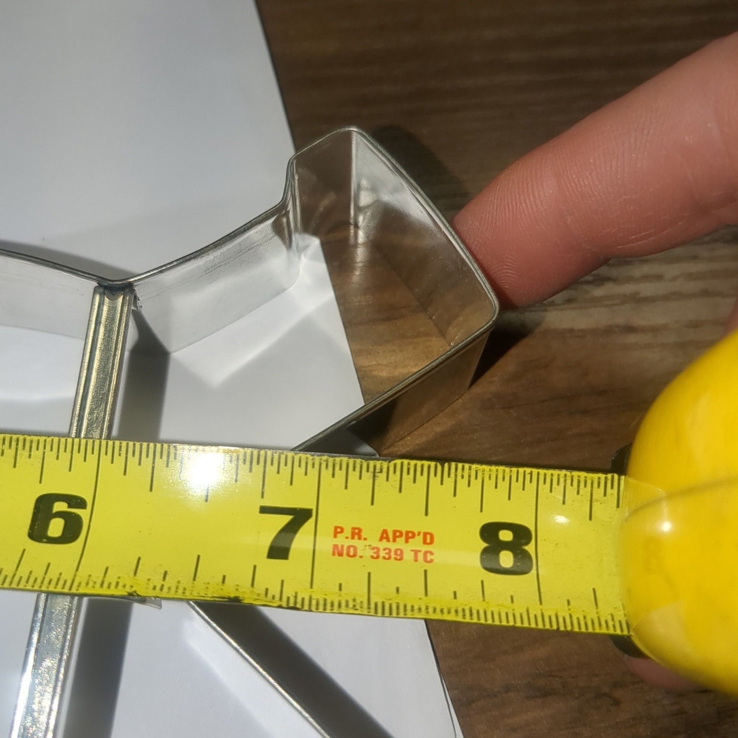 Giant gingerbread cookie cutter CG8