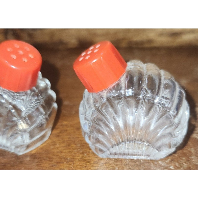 Vintage Retro Sea Shell Salt and Pepper Shakers 1940s