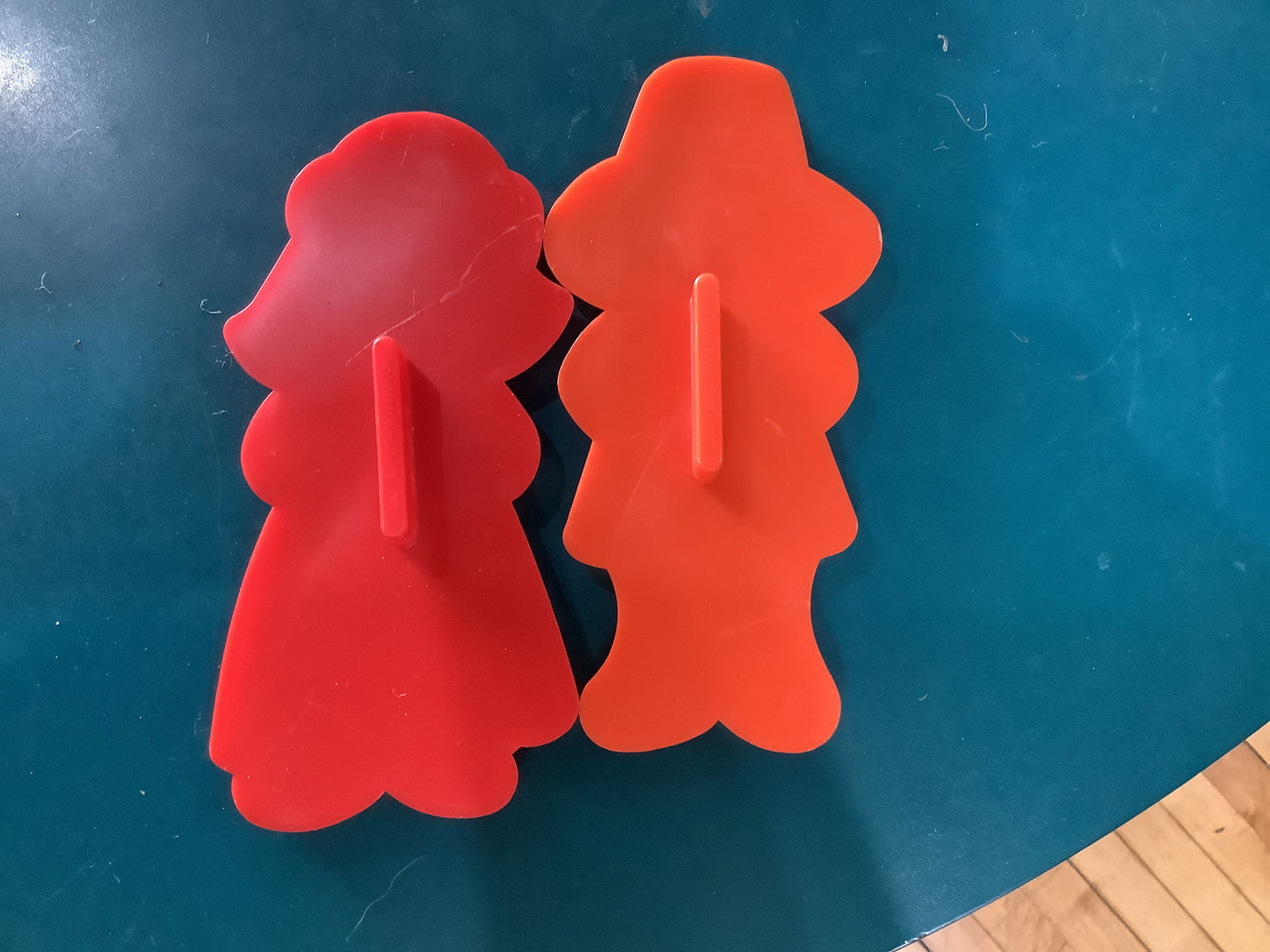 CT2 Vintage Hallmark Pilgrim cookie cutters