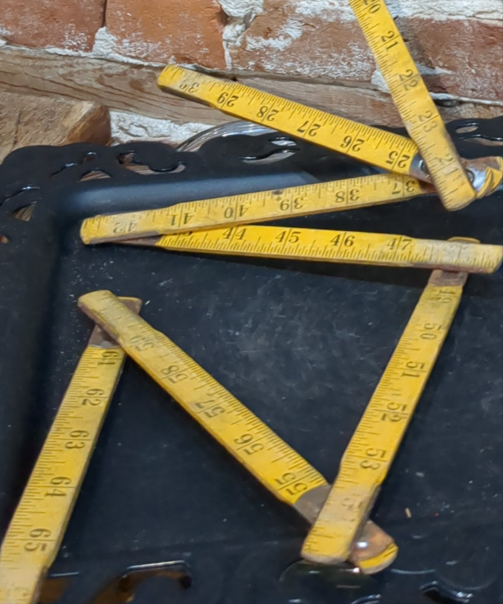 Vintage wooden folding ruler wr1