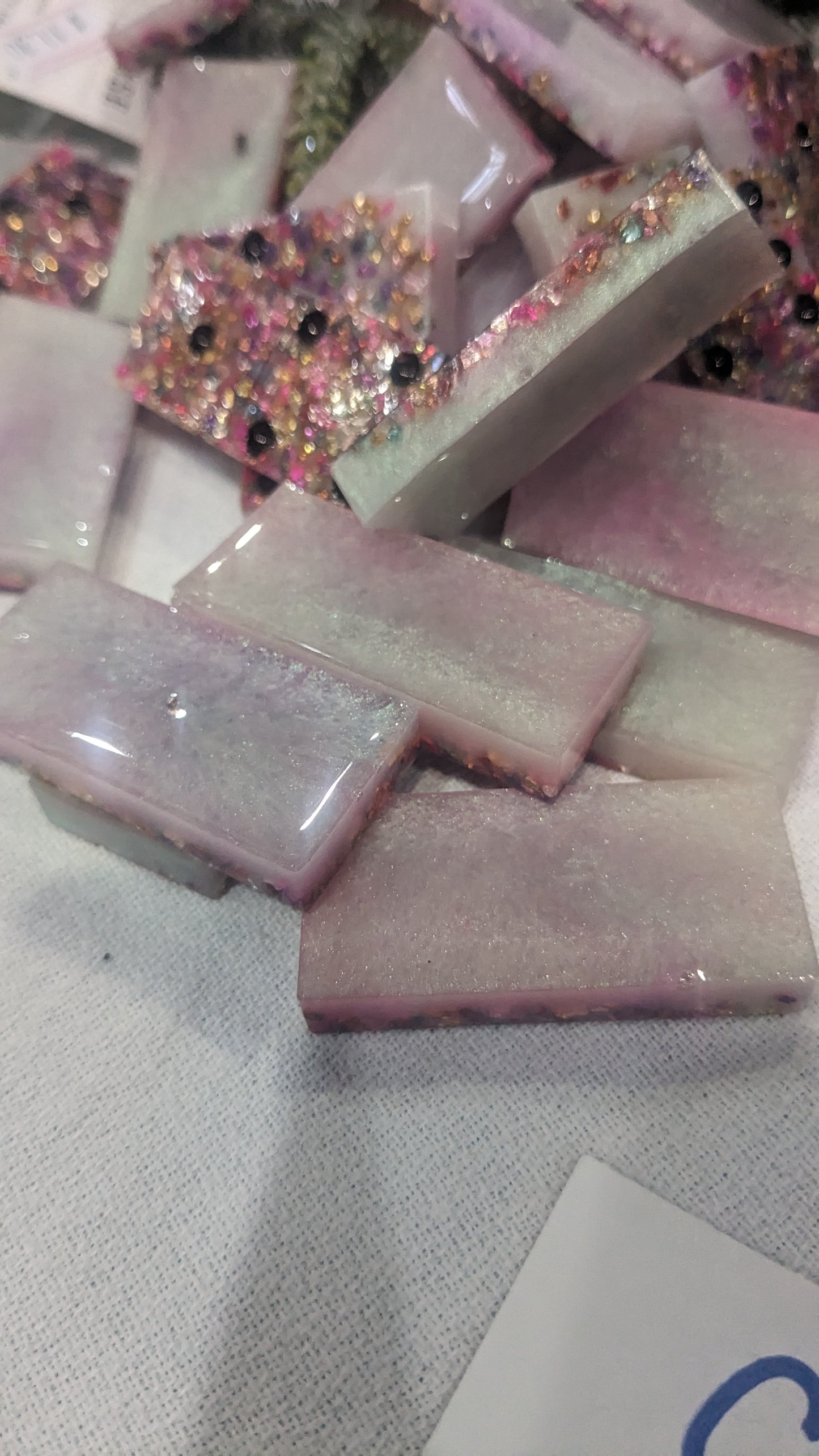 Handcrafted resin Dominoes white, pink filler