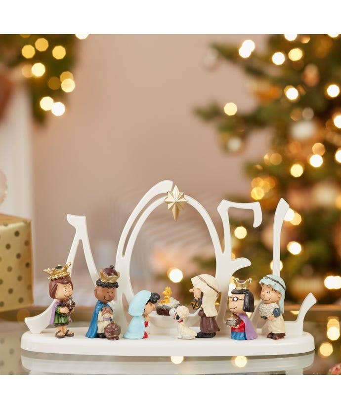 10" BATTERY OPERATED LED PEANUTS LIGHTED NATIVITY pe1