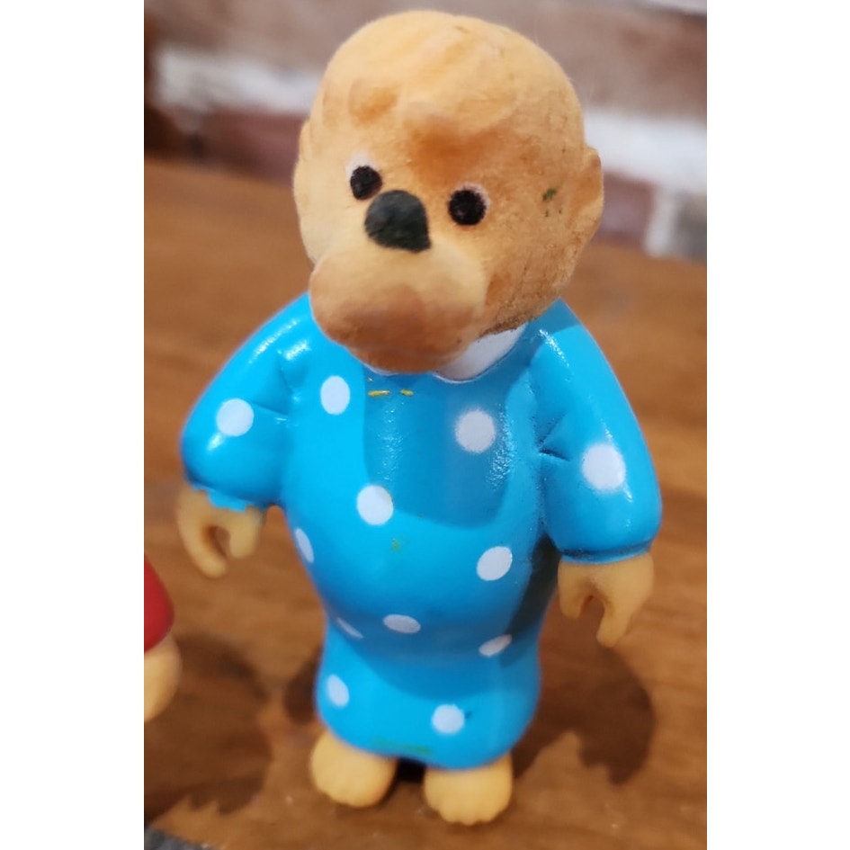 Vintage 1980s Berenstain Bears Figures Figurines Mom Daughter Son