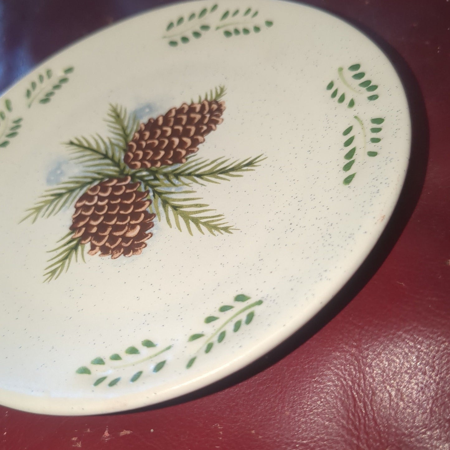 Vintage 4 inch plate from MWW Market 225 pinecones