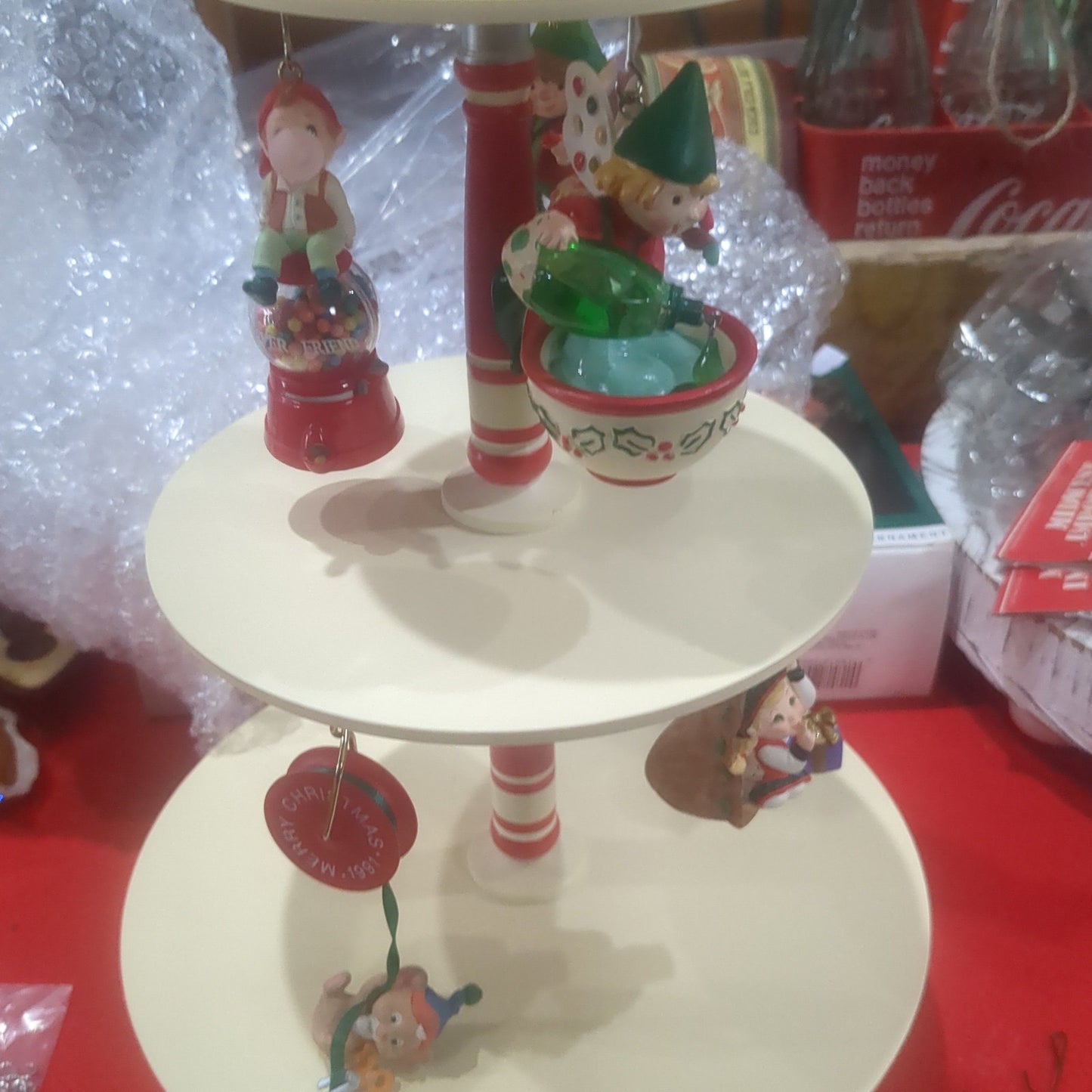 Hallmark keepsake 2006 The Merry Bakers Christmas Ornament Display Tree Stand No Ornaments included