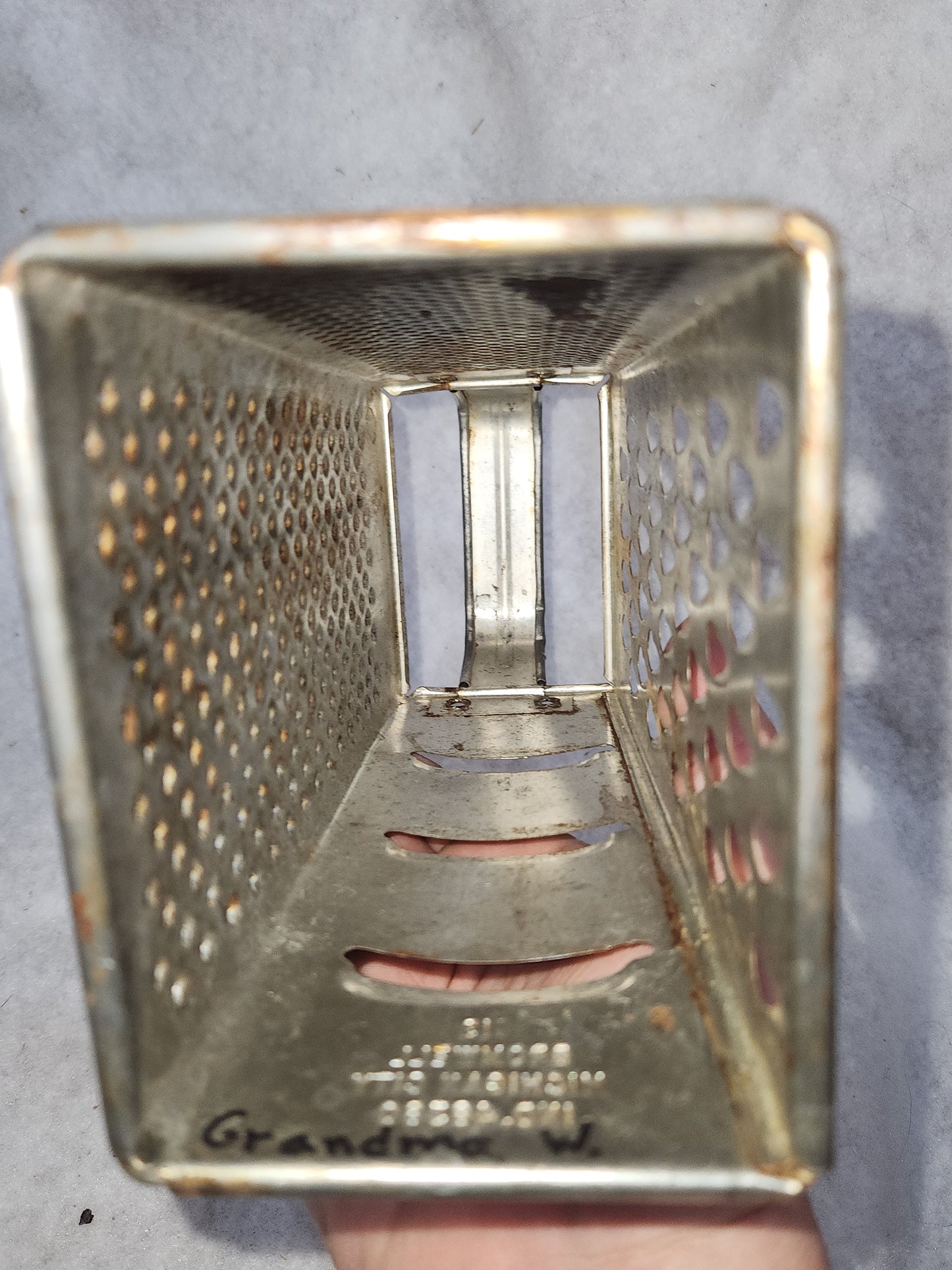 VINTAGE Bromwell Metal Box Grater Cutter Shredder Slicer has 4 sides patina Michigan City sh32