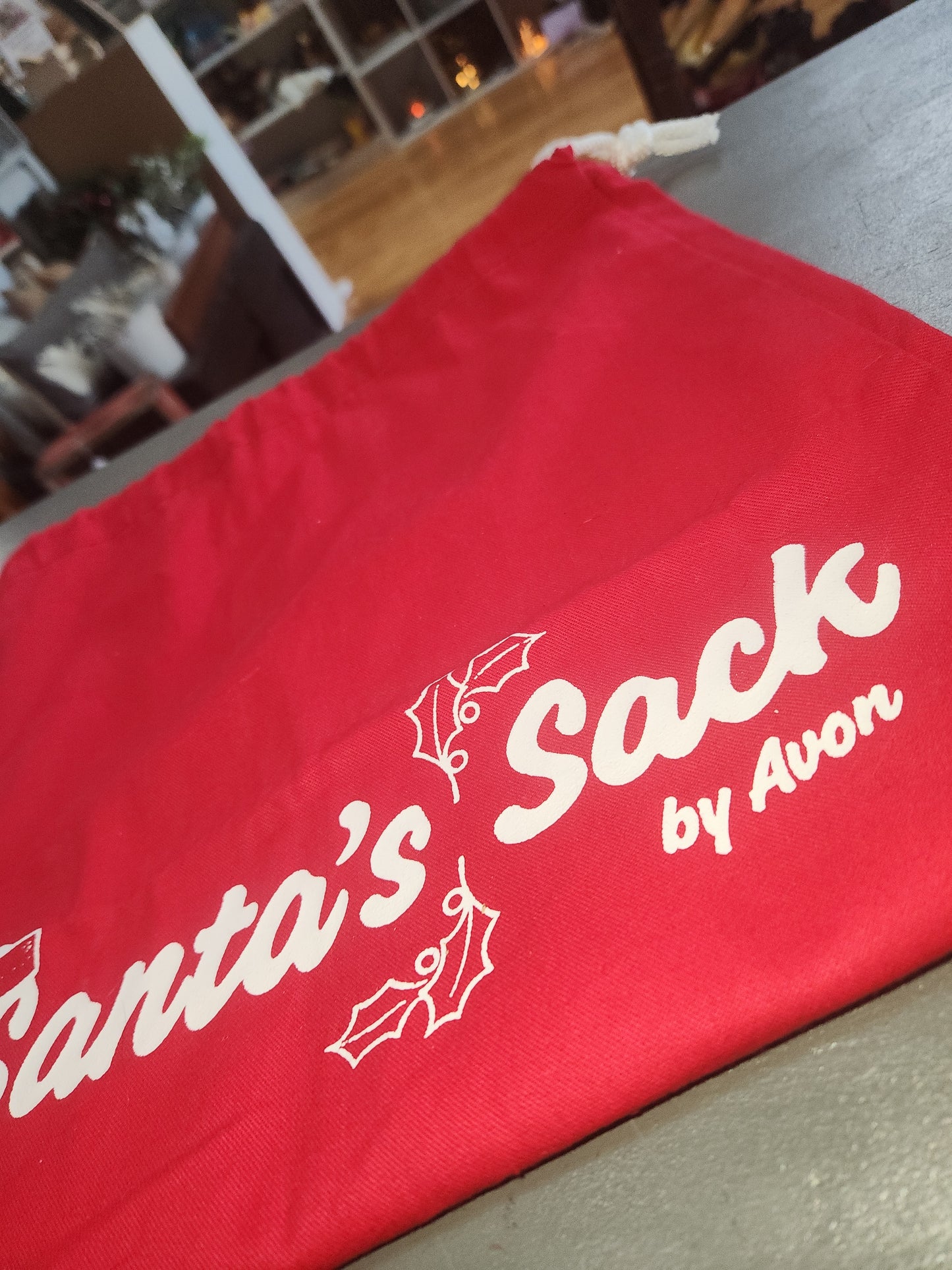 Vintage Christmas Avon Santa's Sack Gift Toy Bag Red Drawstring 19" x 14" av12