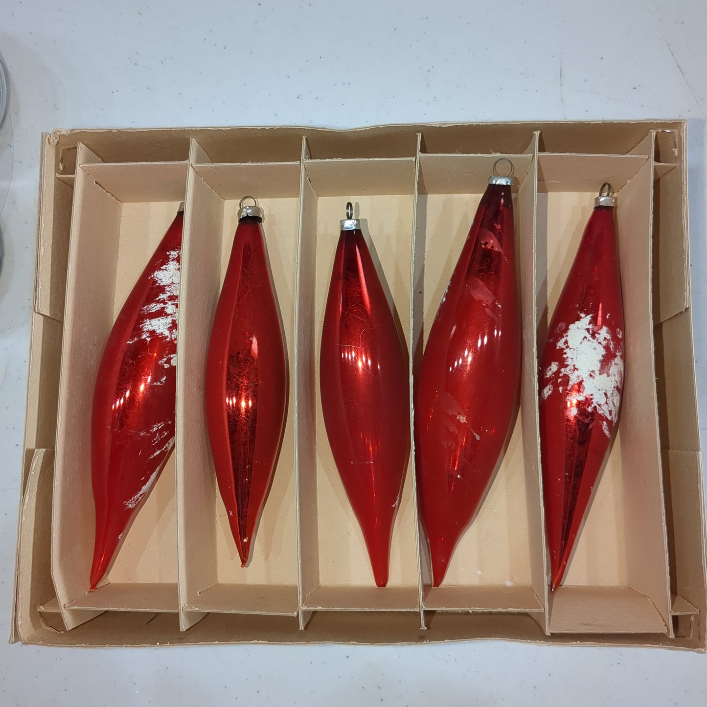 Bo20 vintage red teardrop ornaments