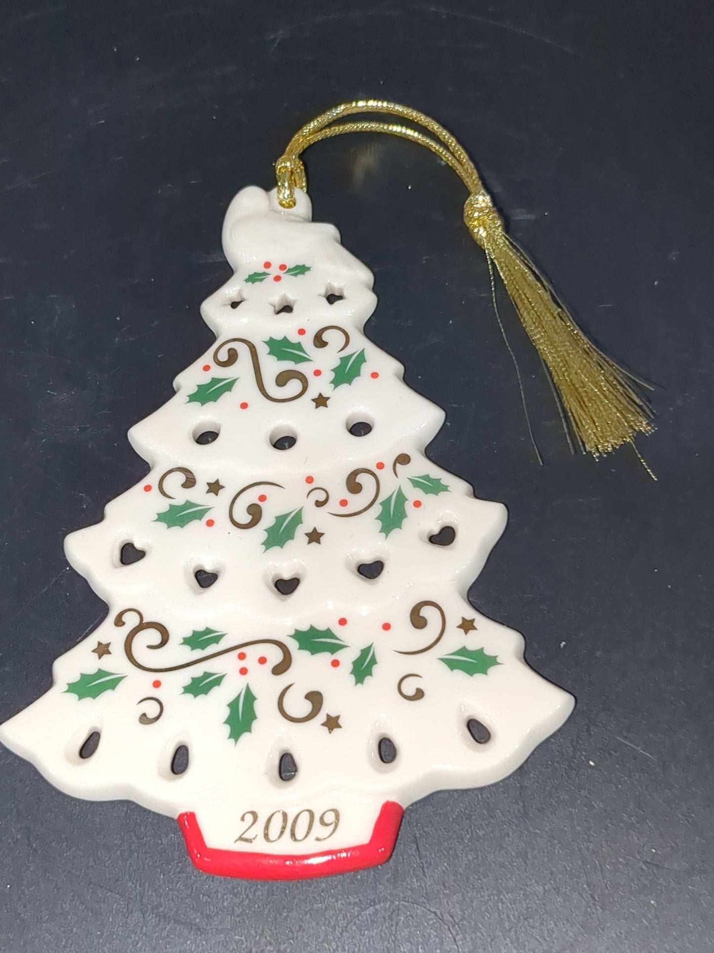 Lenox 2009 Annual porcelain ornament Joyous Tidings Tree Ornament len22
