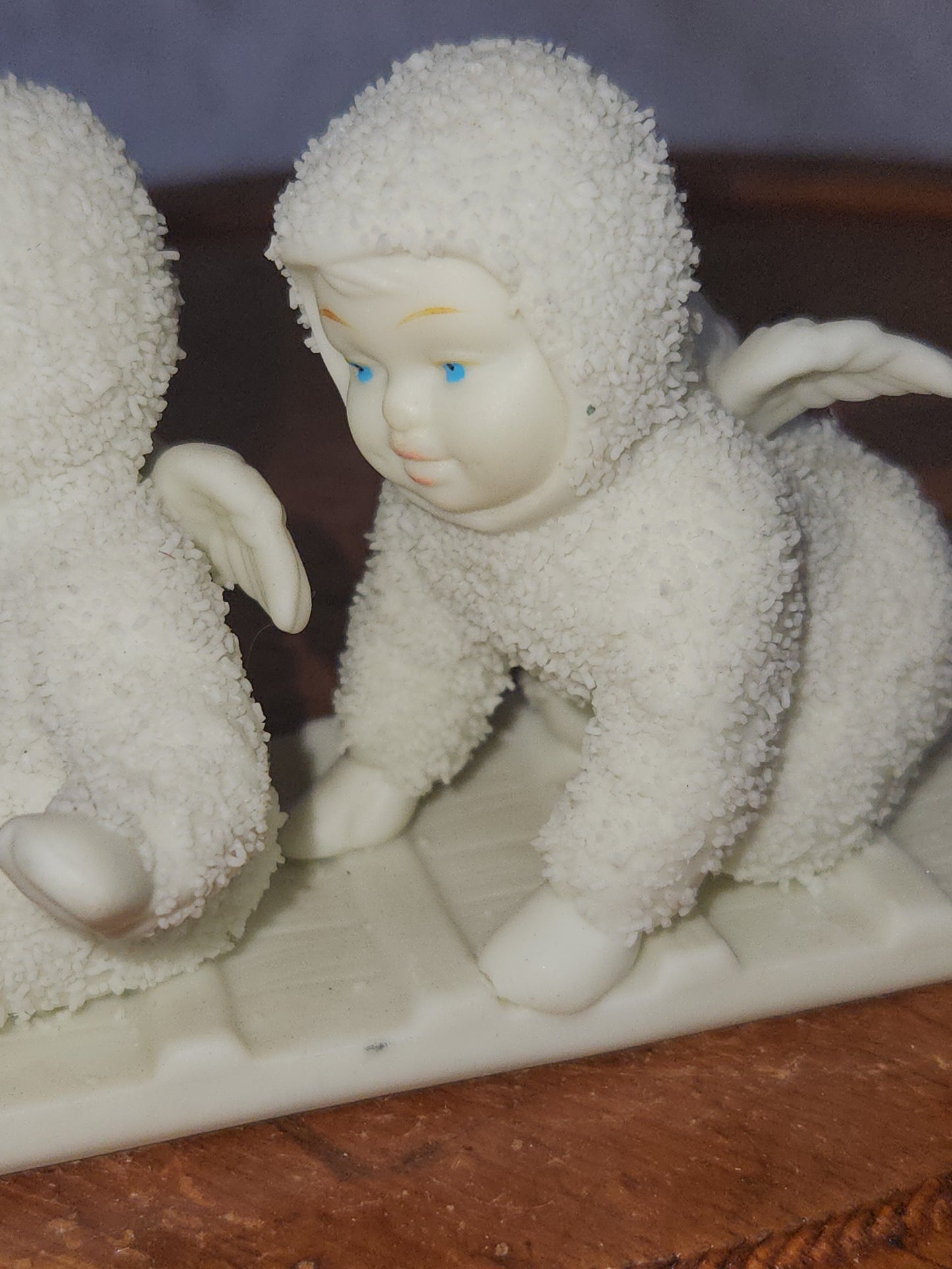Vintage Snowbabies Department 56 Down The Hill We Go #79600 1997 NO BOX sb87