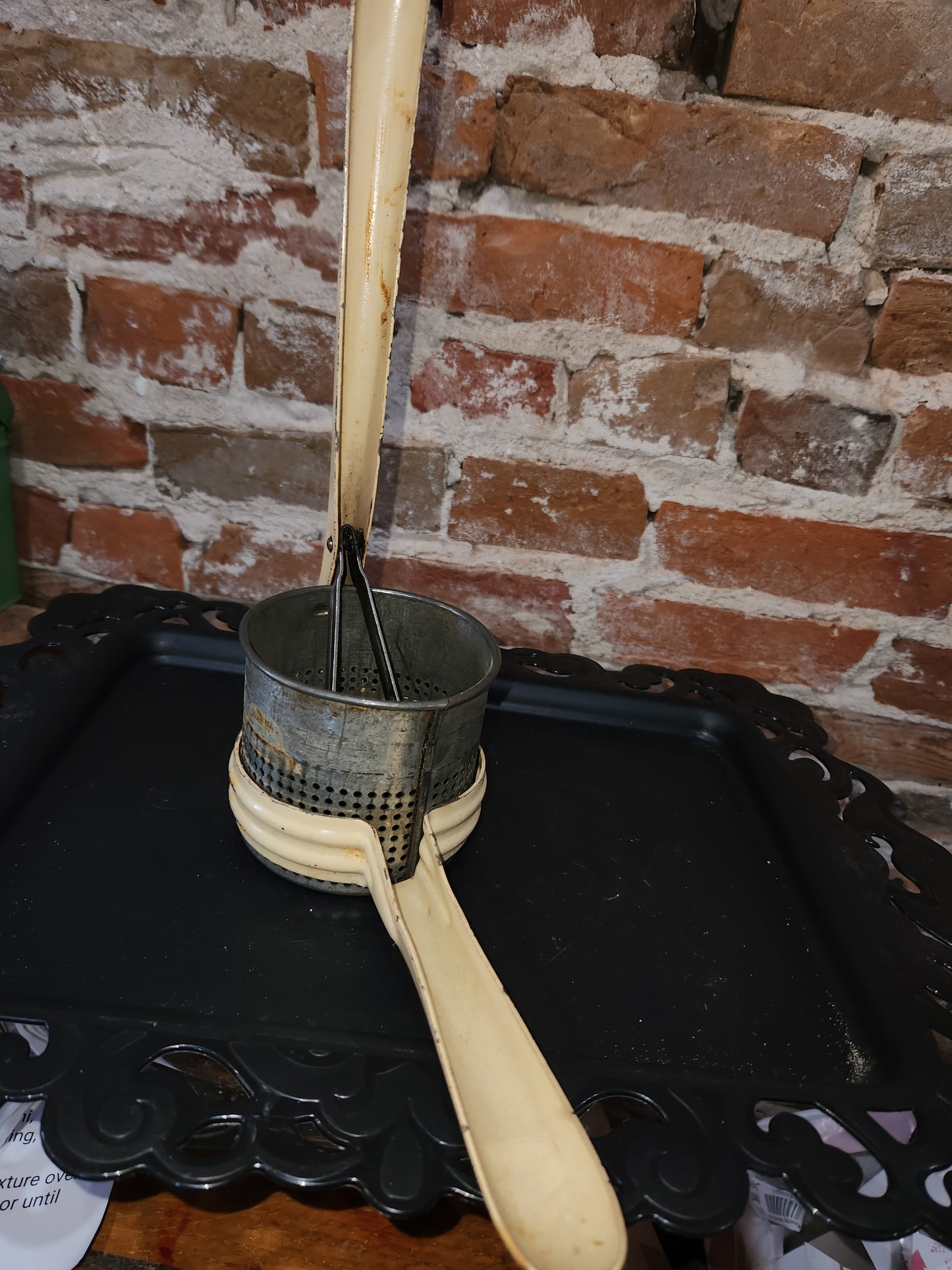 Vintage Handy Things Potato Ricer Michigan tan handle kit57