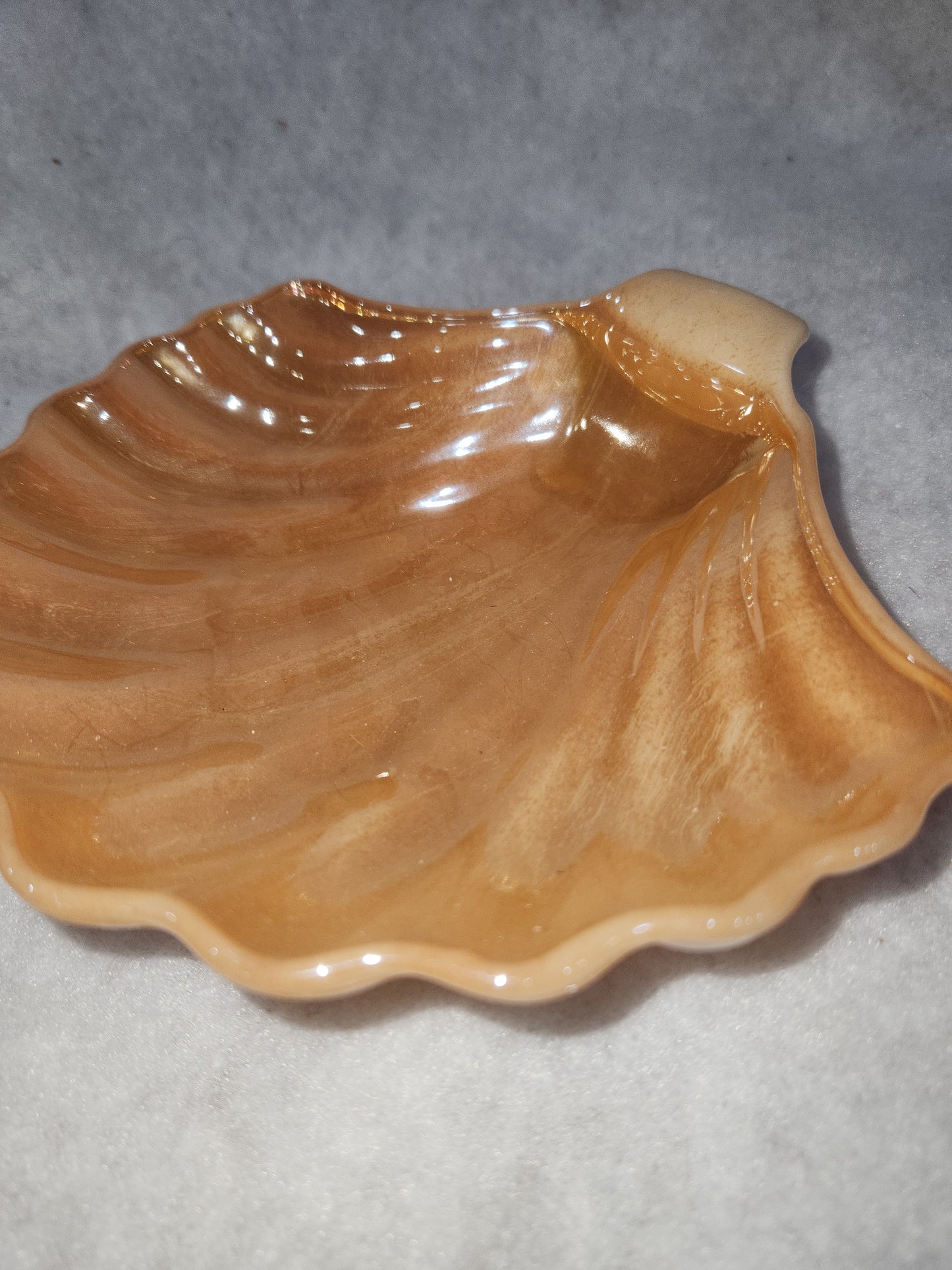 Vintage Anchor Hocking Fire King Peach Lusterware Clam Shell Candy Dish gl605