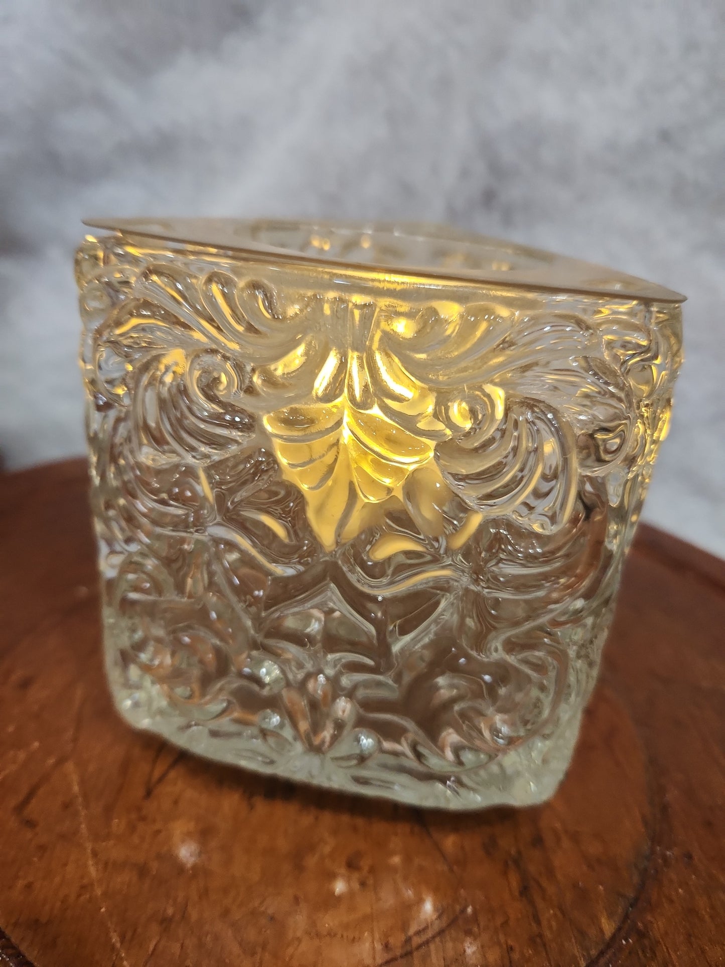 Avon Pressed Glass Triangle Shaped Clear Swirl candle holder vase Collectible av919