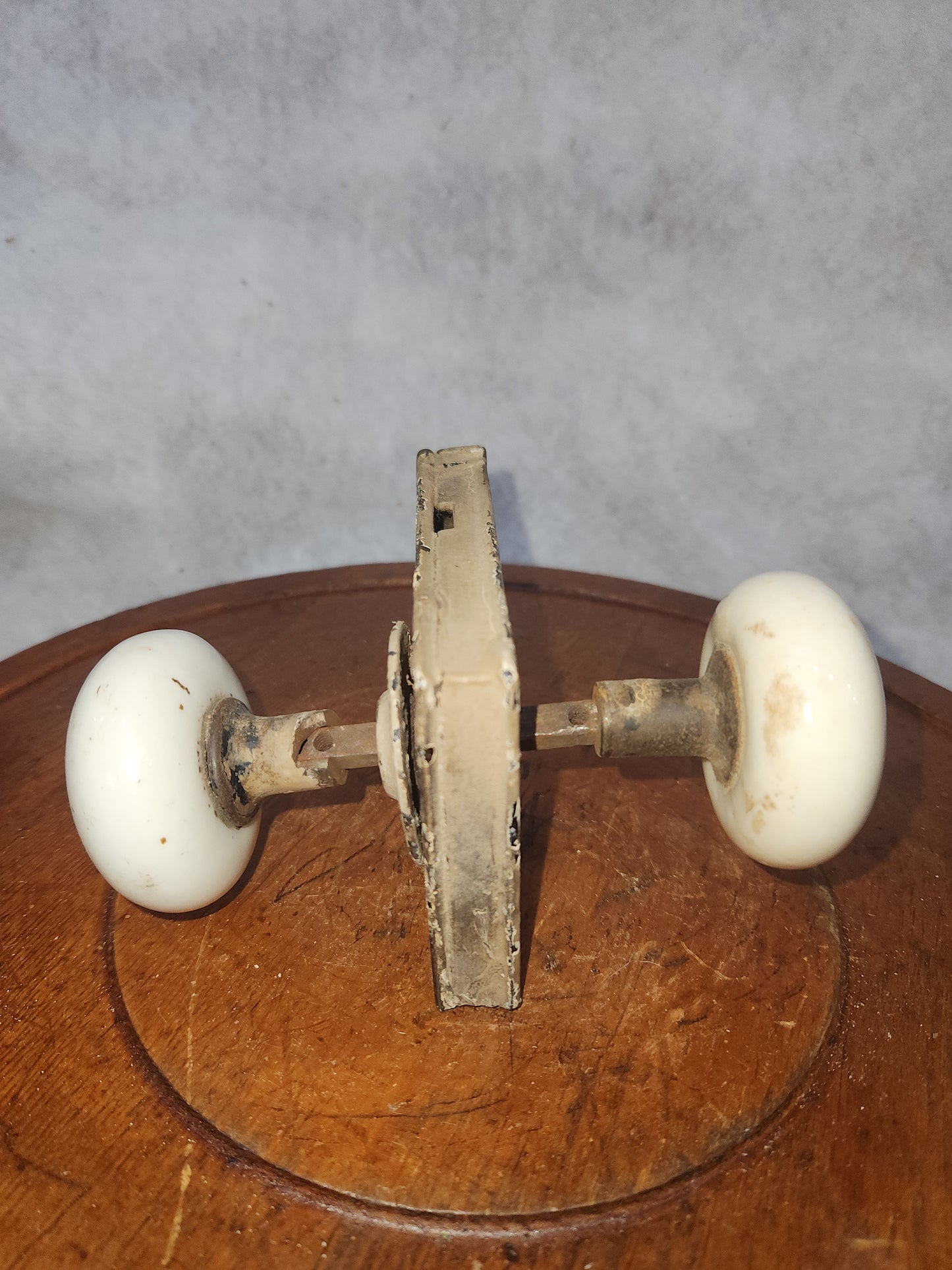 Kn6 Antique White Door Knob and Lock Set kn6