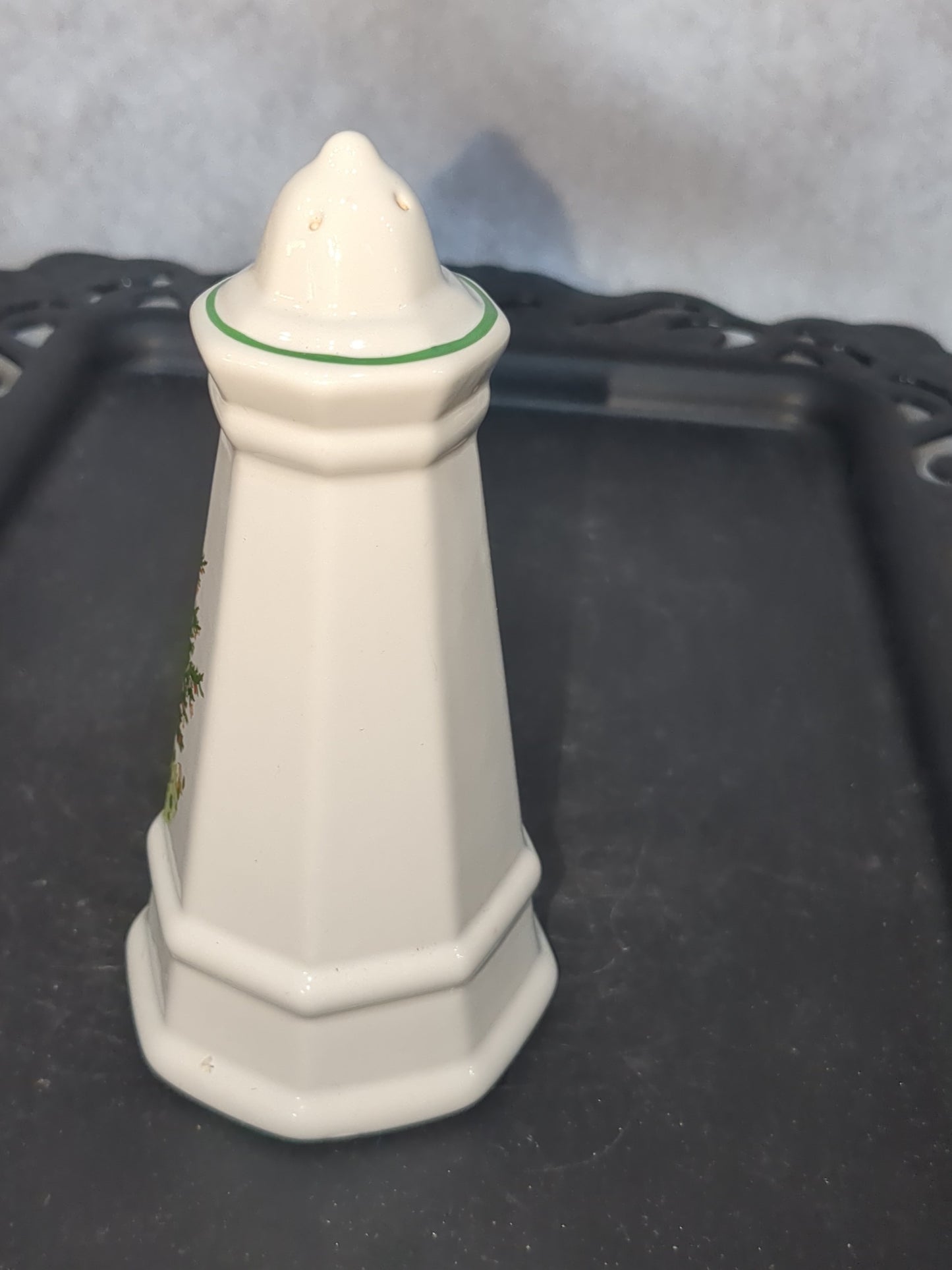 Vintage replacement Pfaltzgraff Christmas Tree Heritage Salt Shaker Tall Porcelain. ONE SHAKER ONLY