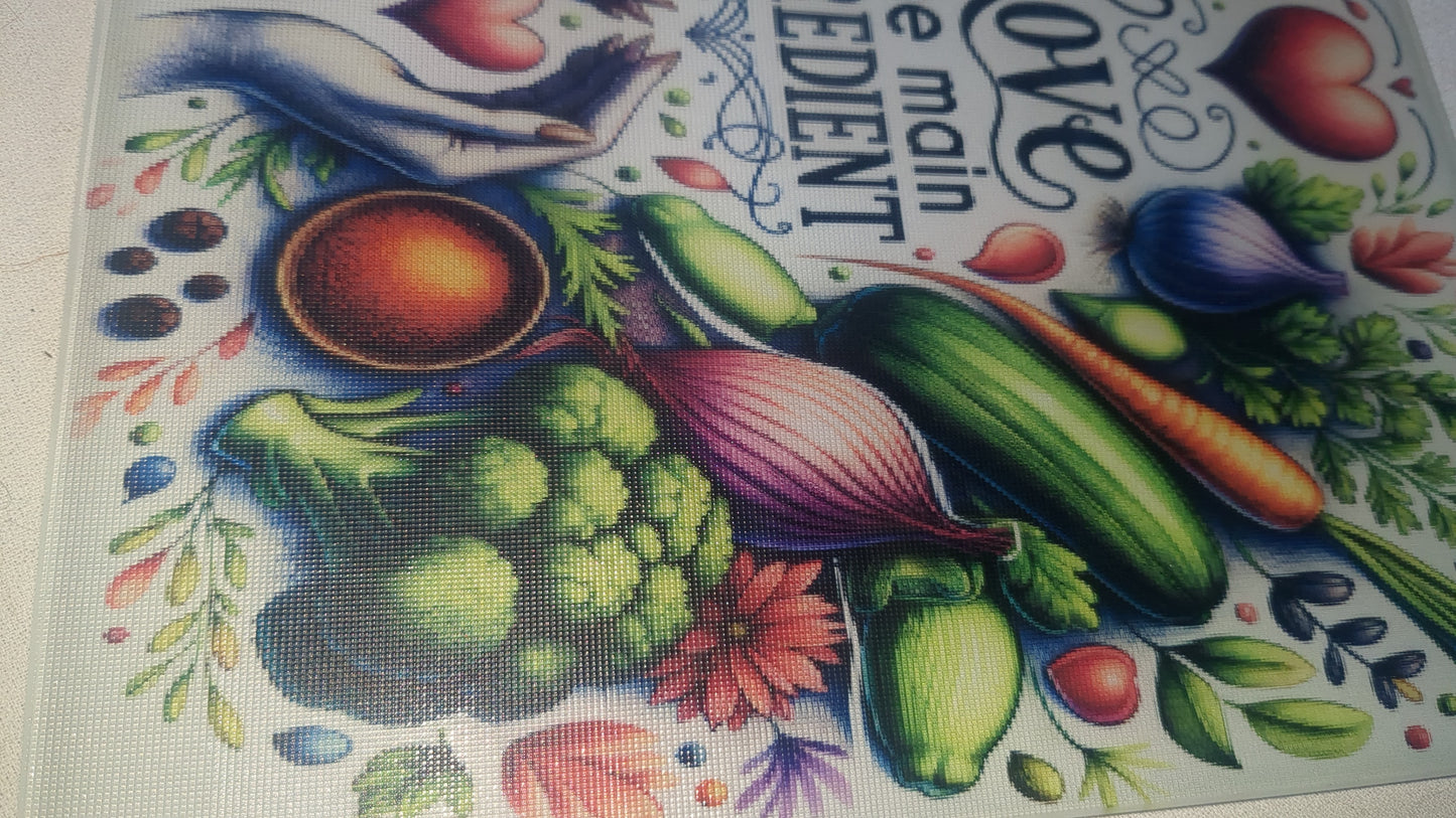 Glass cutting board Love is the main ingredient