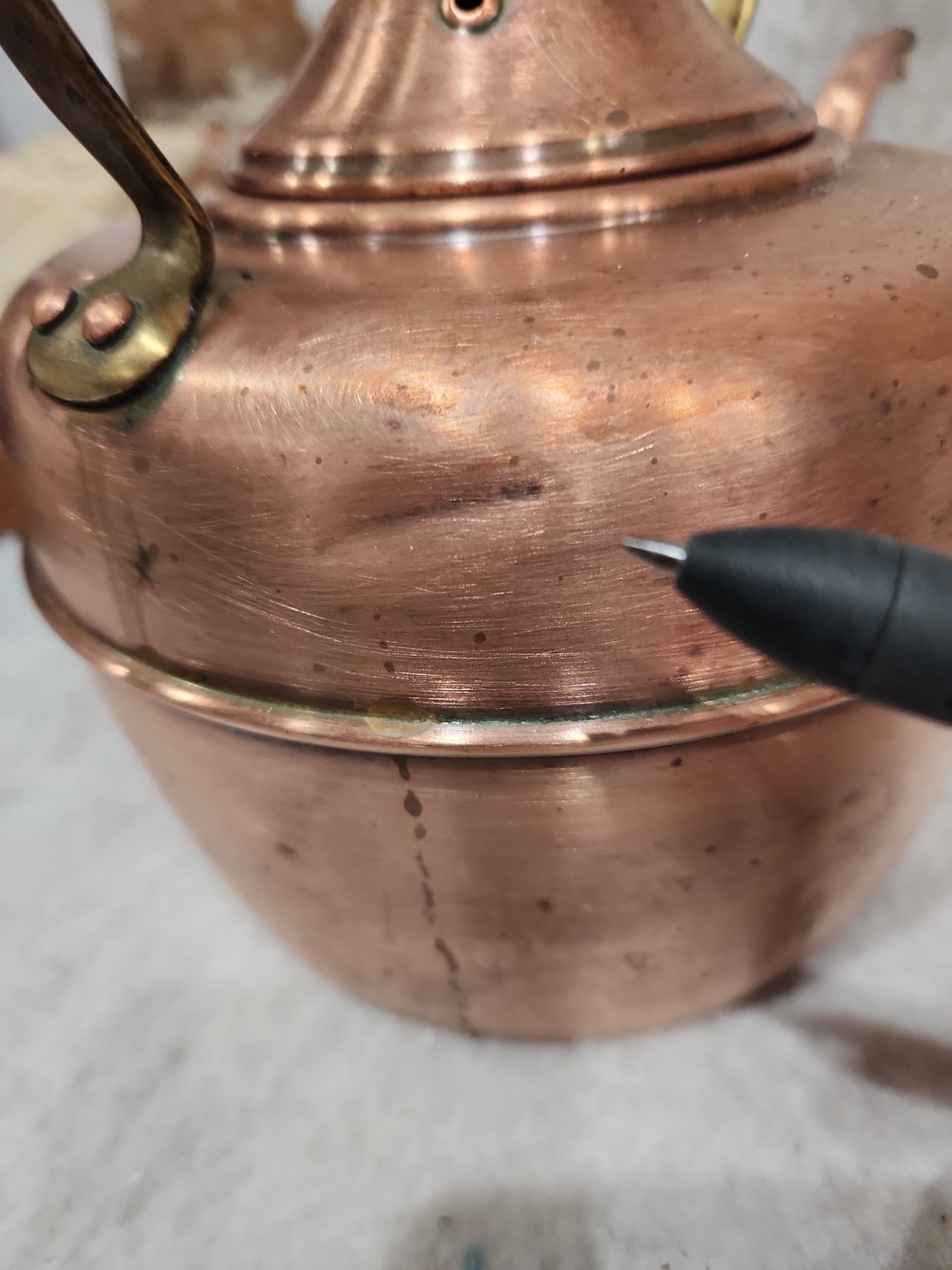 Vintage Copper Tea Pot With Wood Handle made in England kit656