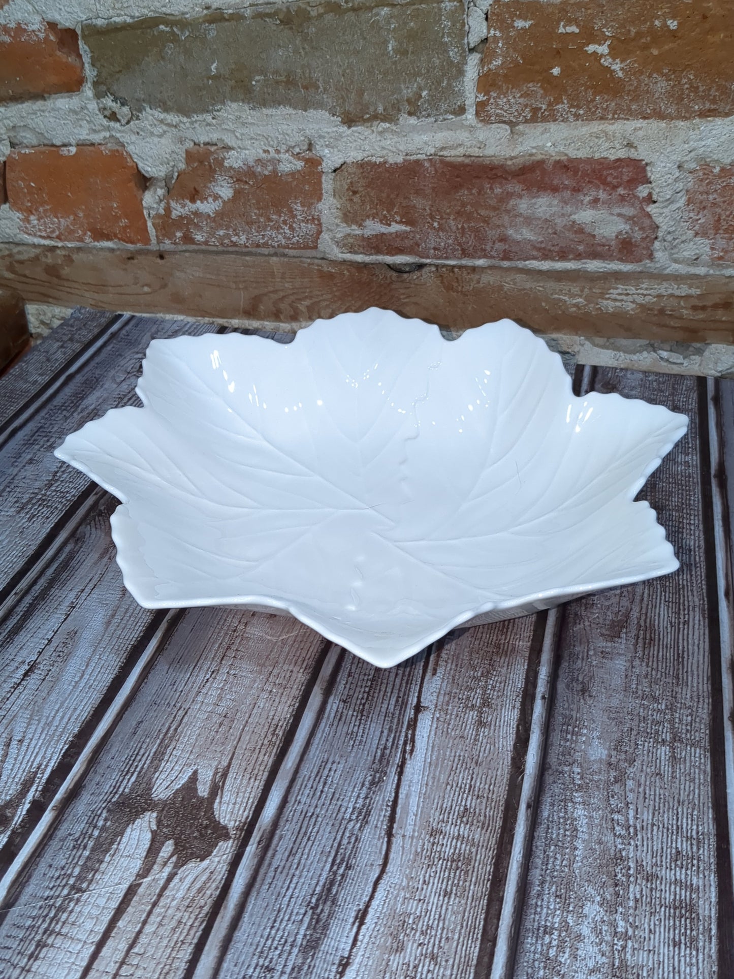 Fitz and Floyd White Leaf Bowl Bone China