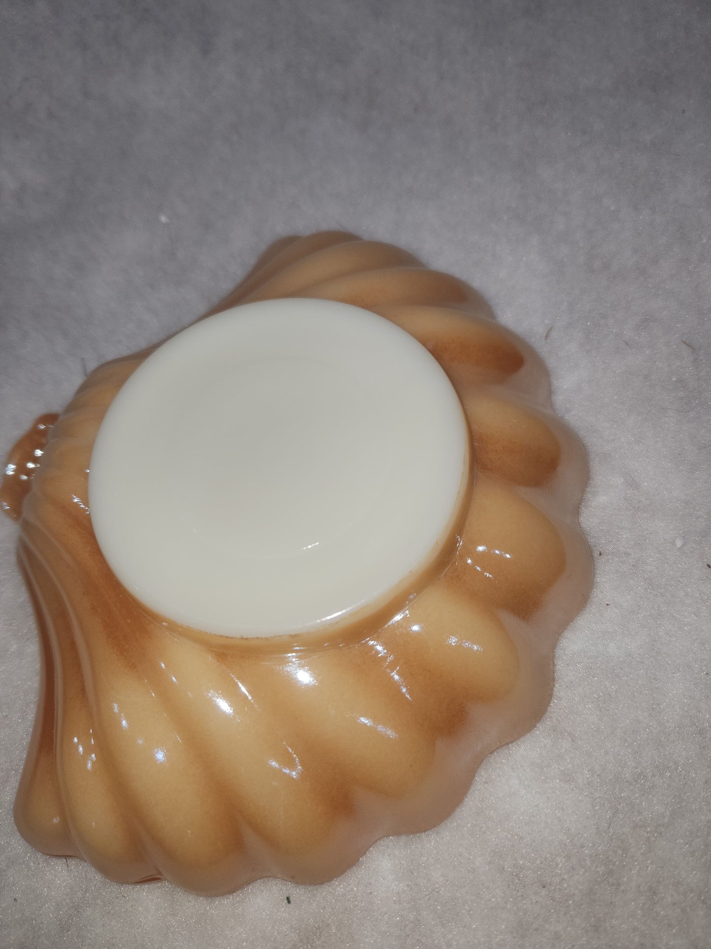 Vintage Anchor Hocking Fire King Peach Lusterware Clam Shell Candy Dish gl605