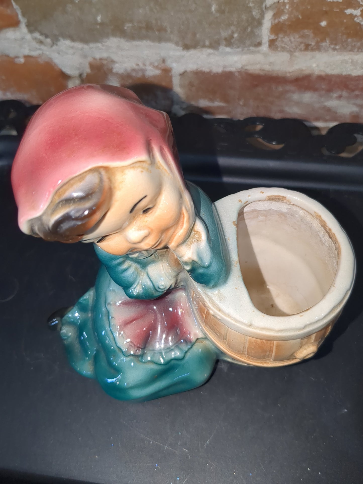 vintage Royal Copley girl planter pl0022