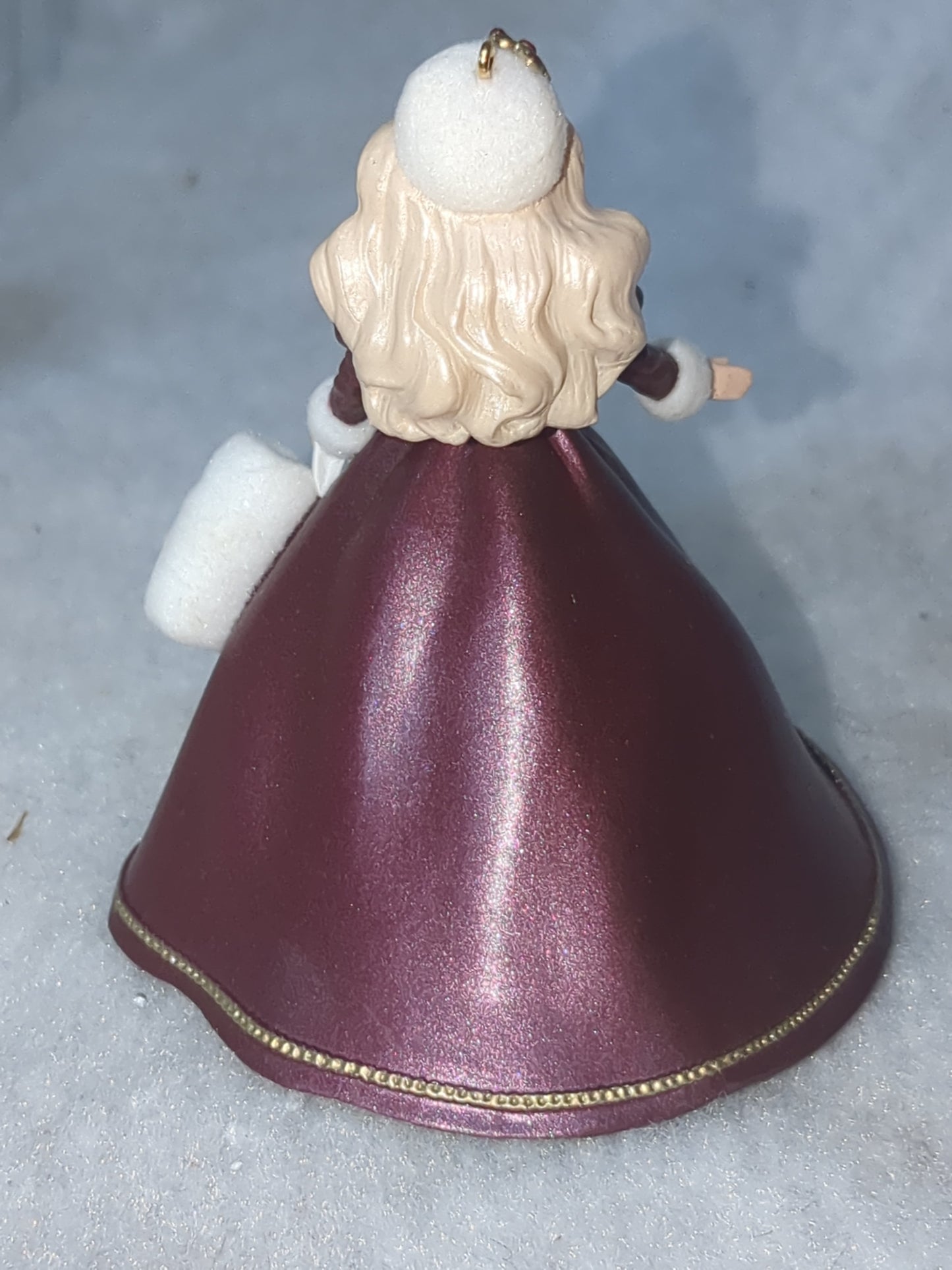 1996 Hallmark Holiday Barbie. 4th in Holiday Barbies Series. New in box and packaging. Hob8