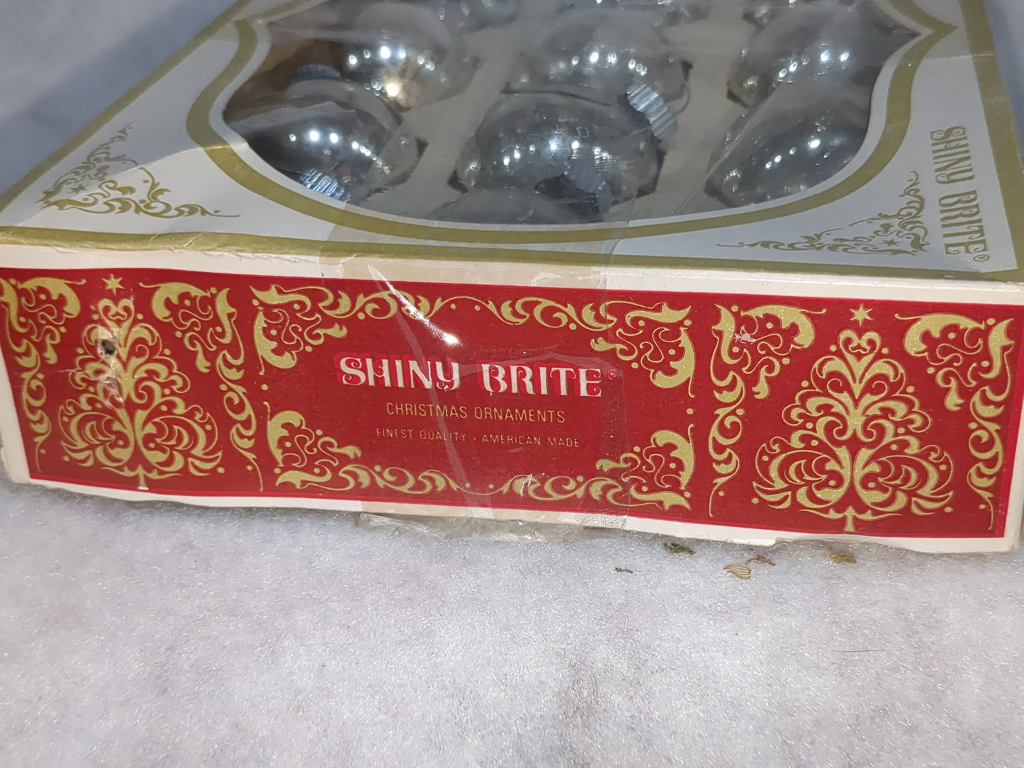 box of Shiny Brite silver ornament 1 1/2" bo5