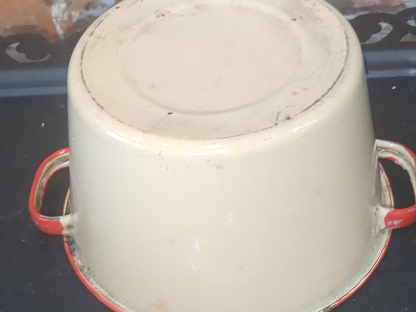 vintage cream and red enamel pot ena23