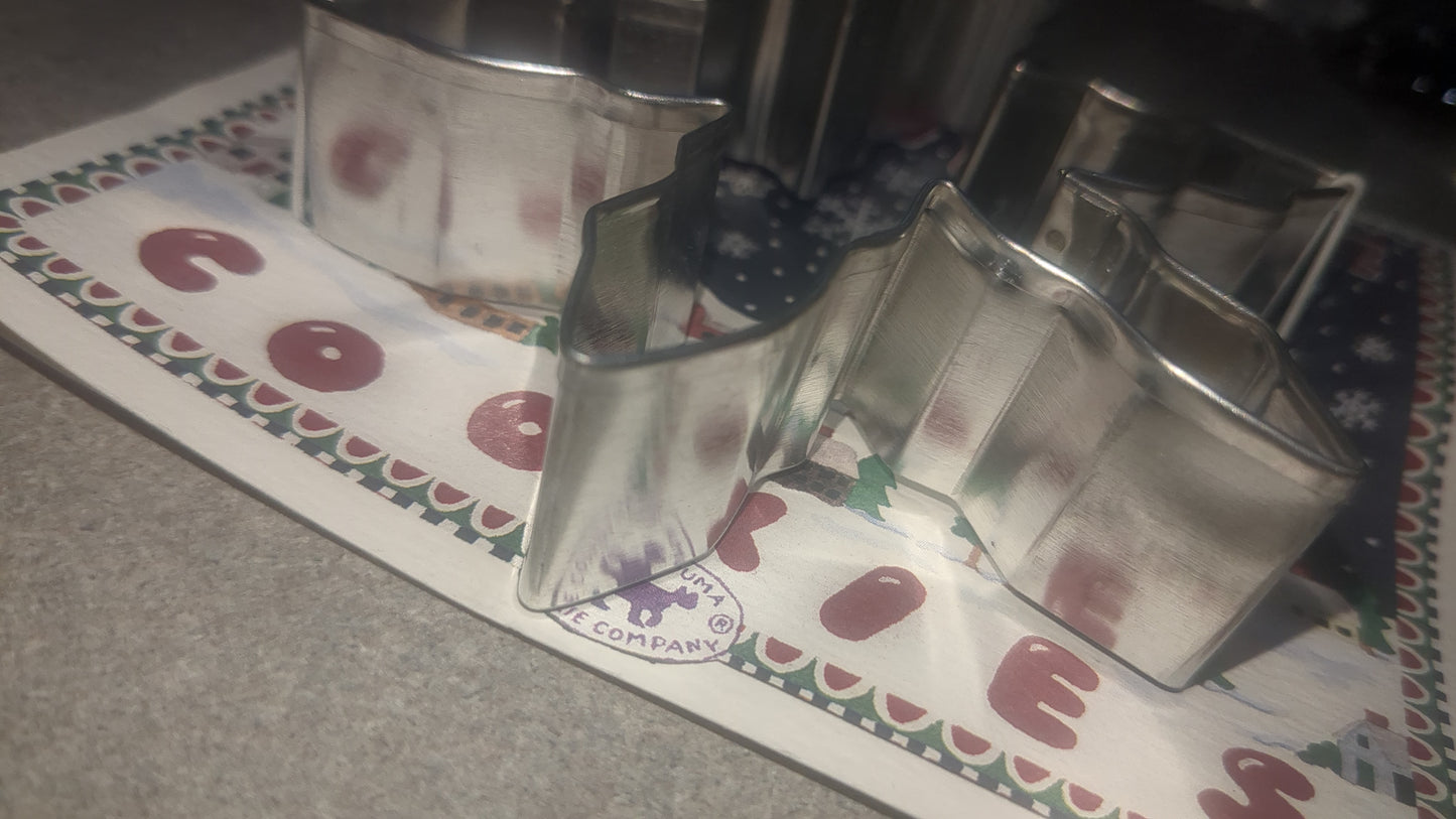 PB5 vintage Patricia Lynn Bradley snowflake cookie cutter Bark & Bradley Snowflake Cookie cutter