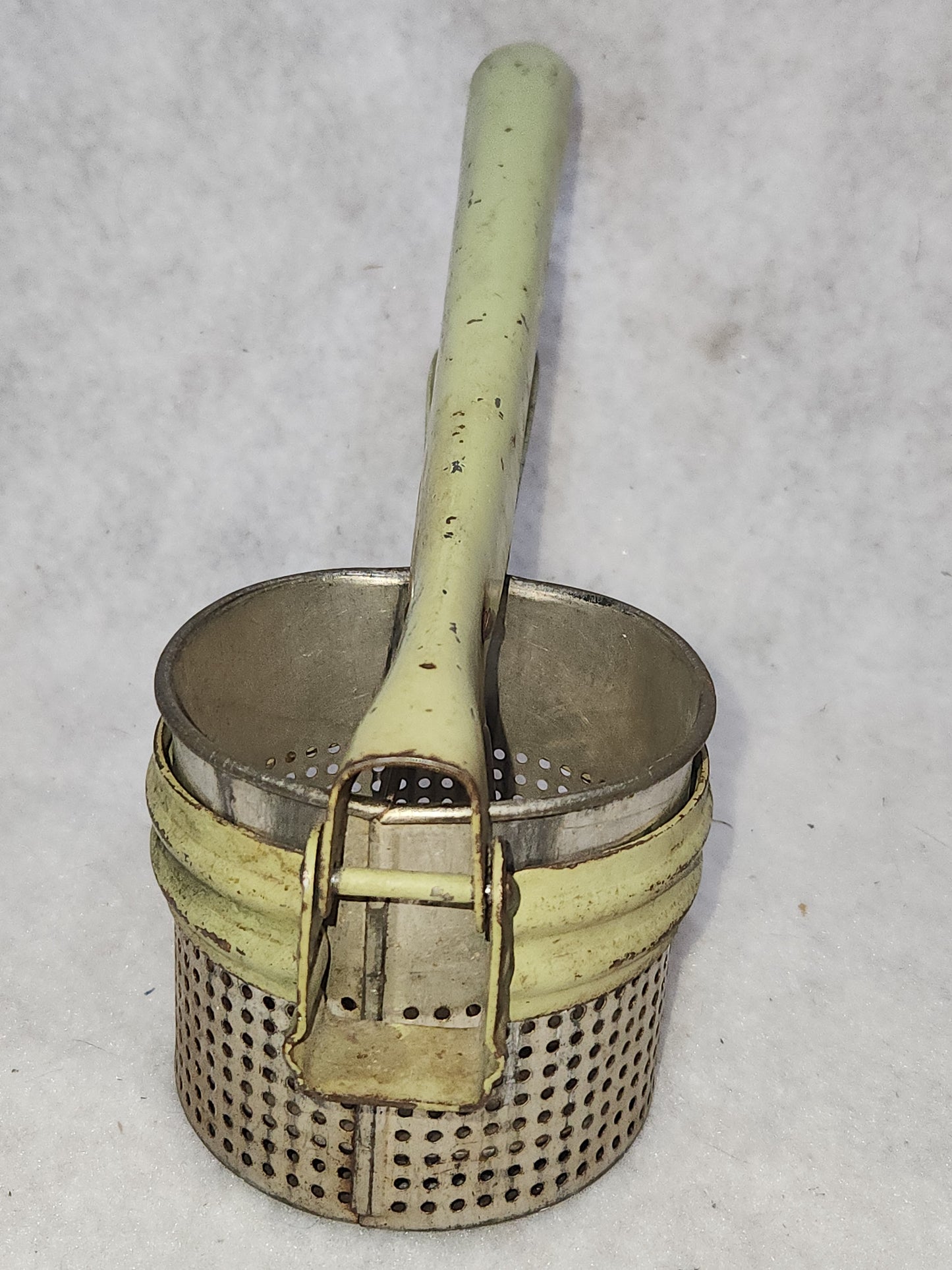 Vintage Old Green Potato Ricer Dirty Mint Green Handle Universal No Makers Mark kit920