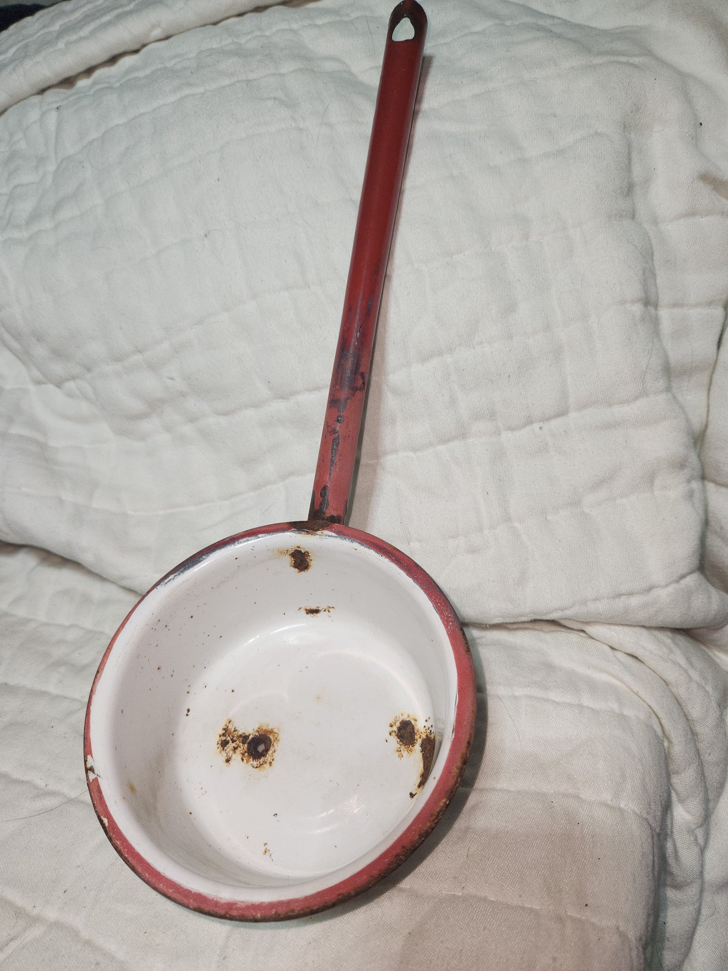 Vintage enamel ladle white with red handle en91