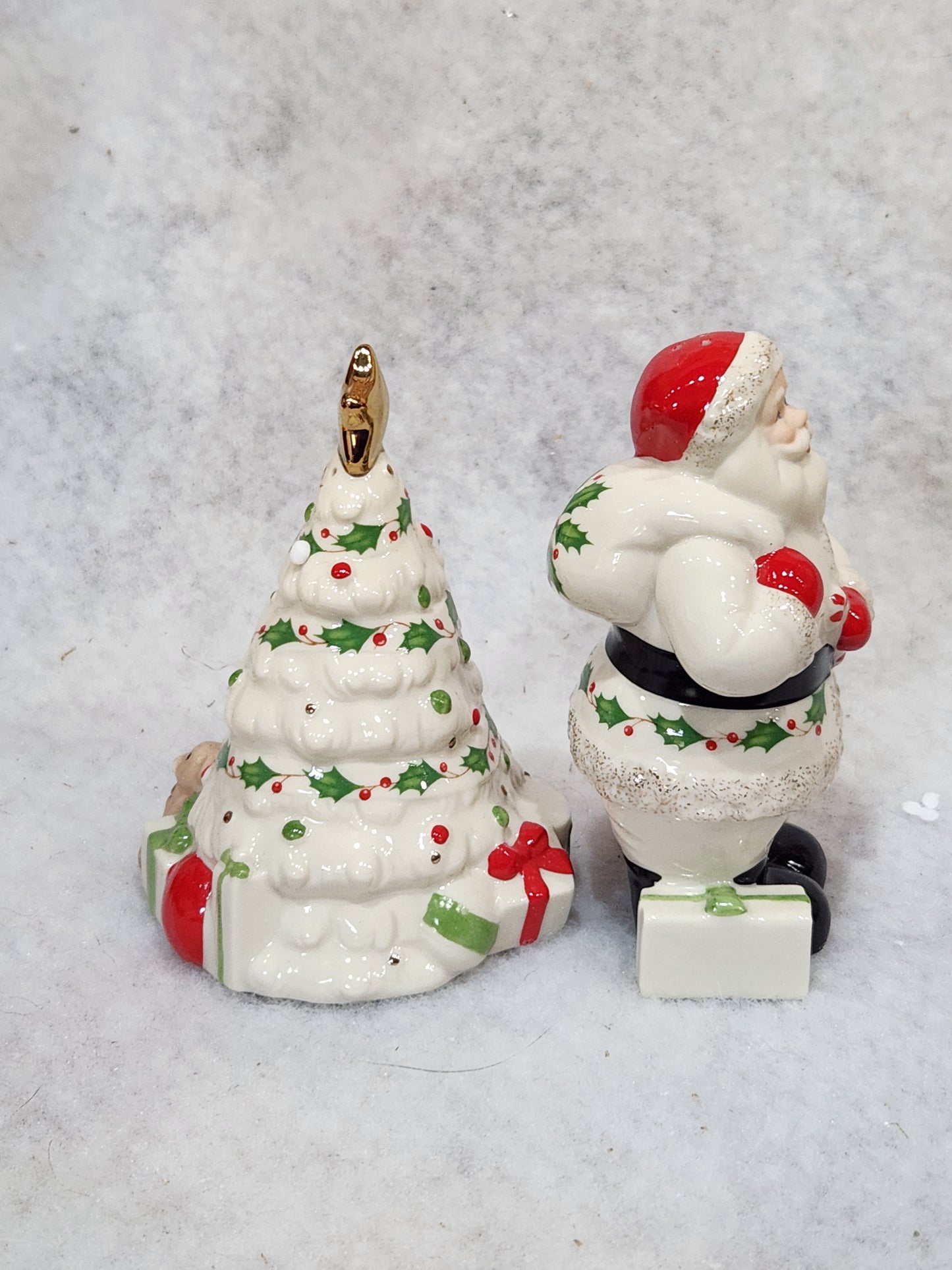 Holiday Lenox tree & Santa Salt & Pepper Set Sps9
