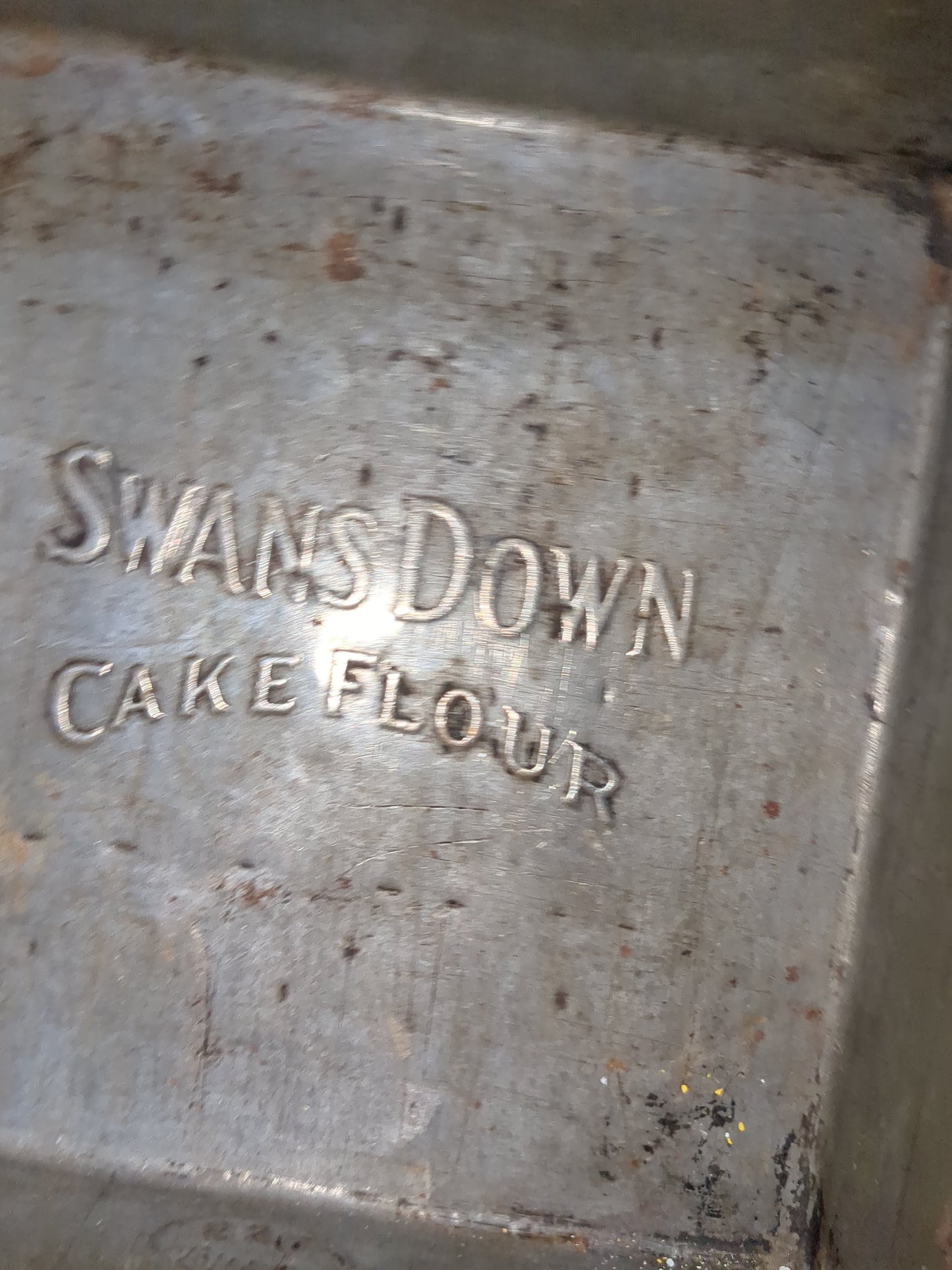 Vintage 1940s Swans Down Cake Flour Metal Square Pan, 8”x8” vk1