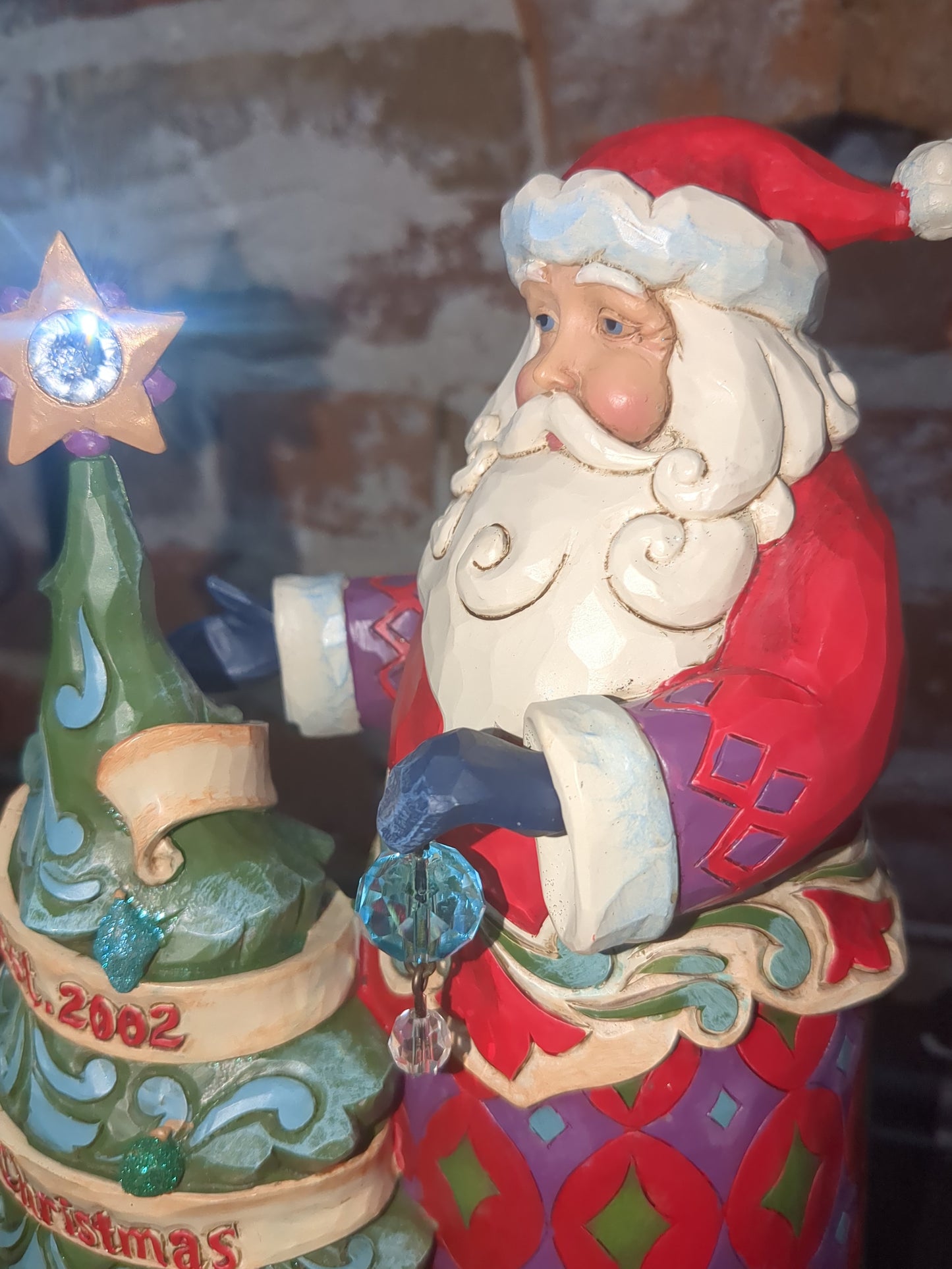 Jim Shore Heartwood Creek 15th Anniversary Santa With Tree Figurine 4059000r