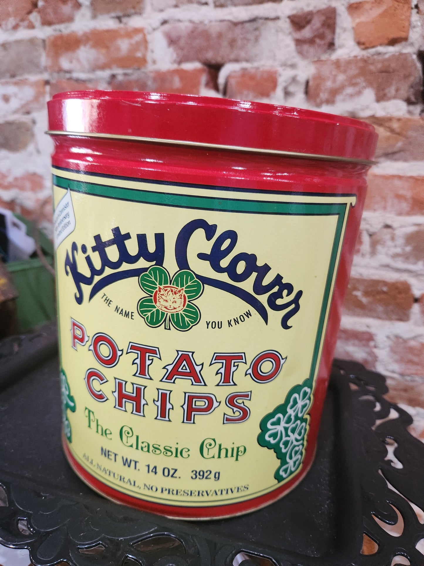 Vintage Kitty Clover Potato Chip Tin 50th Anniversary Limited Edition 14oz 1982 tin1982