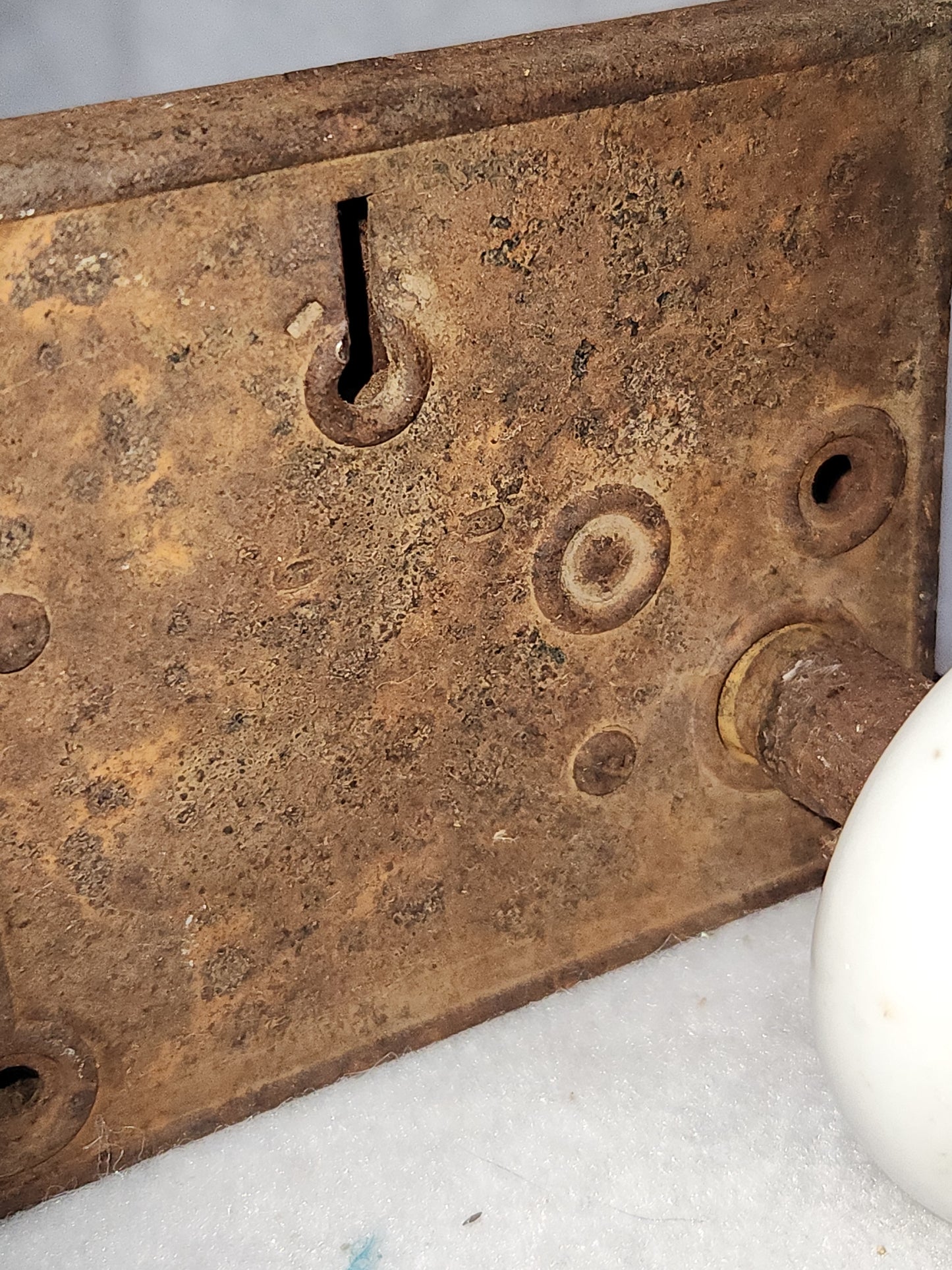 Antique Door Knob and Lock Set kn2