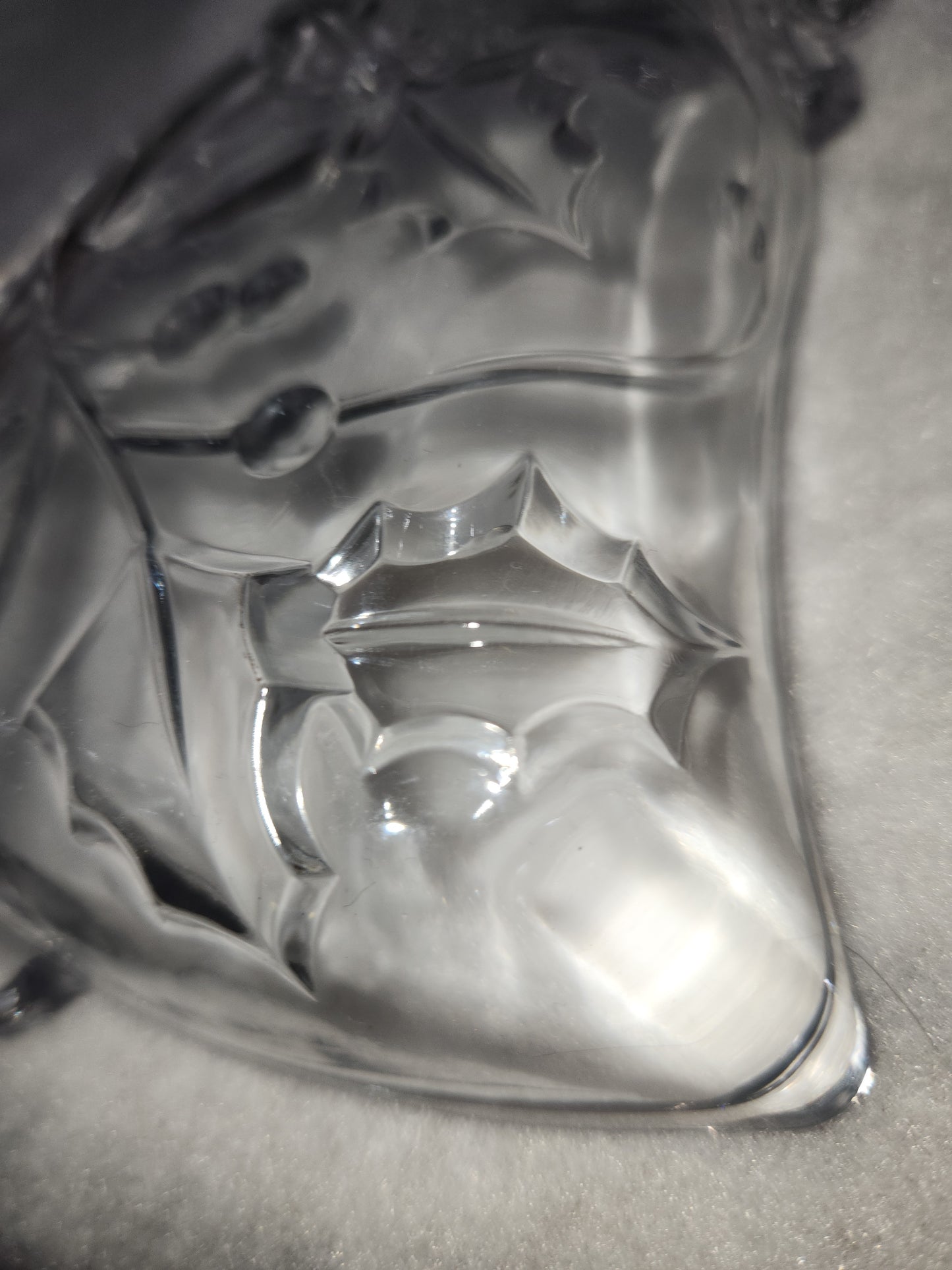 Mikasa Celebrations Season's Holly Clear Collection Bell Dish mik7