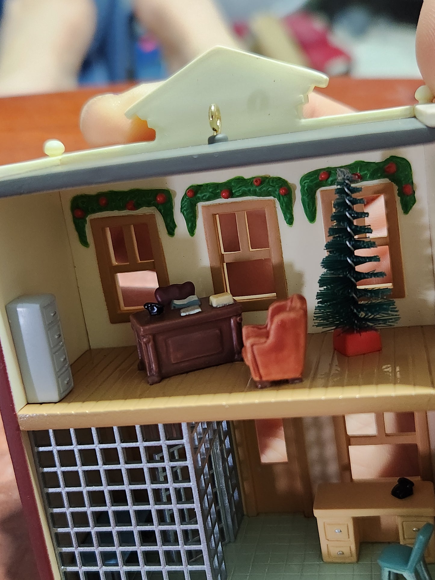 HH2009 keepsake korners Police Station Ornament Hallmark Nostalgic Houses