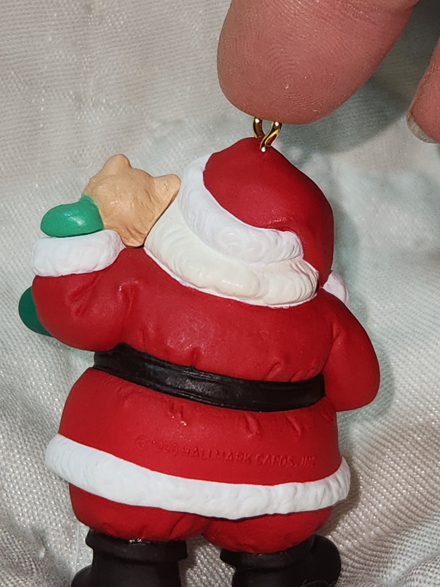 Vintage Hallmark Keepsake Ornament 1990 Kitty's Best Pal