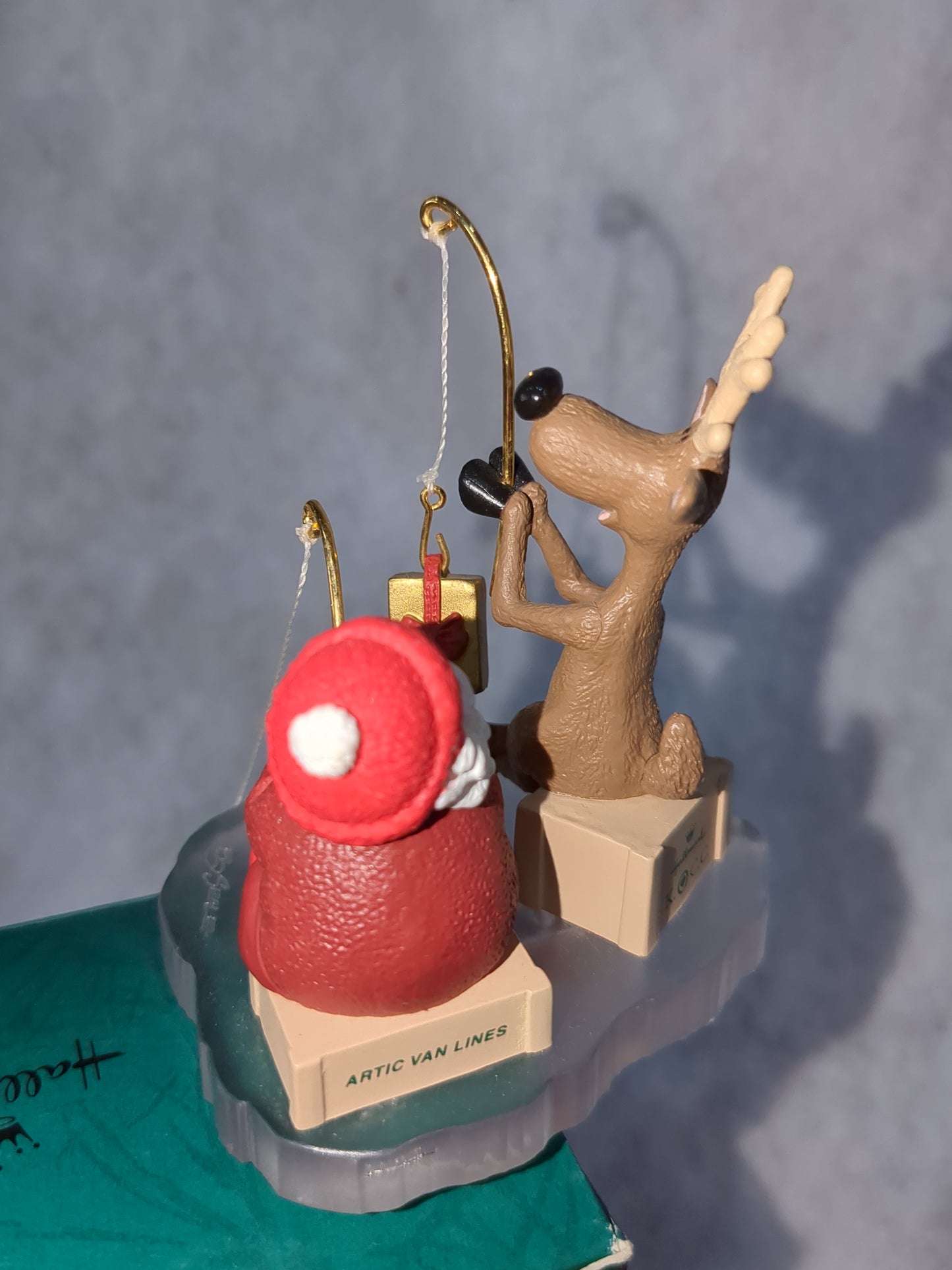 Hallmark keepsake Collectors Club ornament Fishing for Fun 1995 ho48