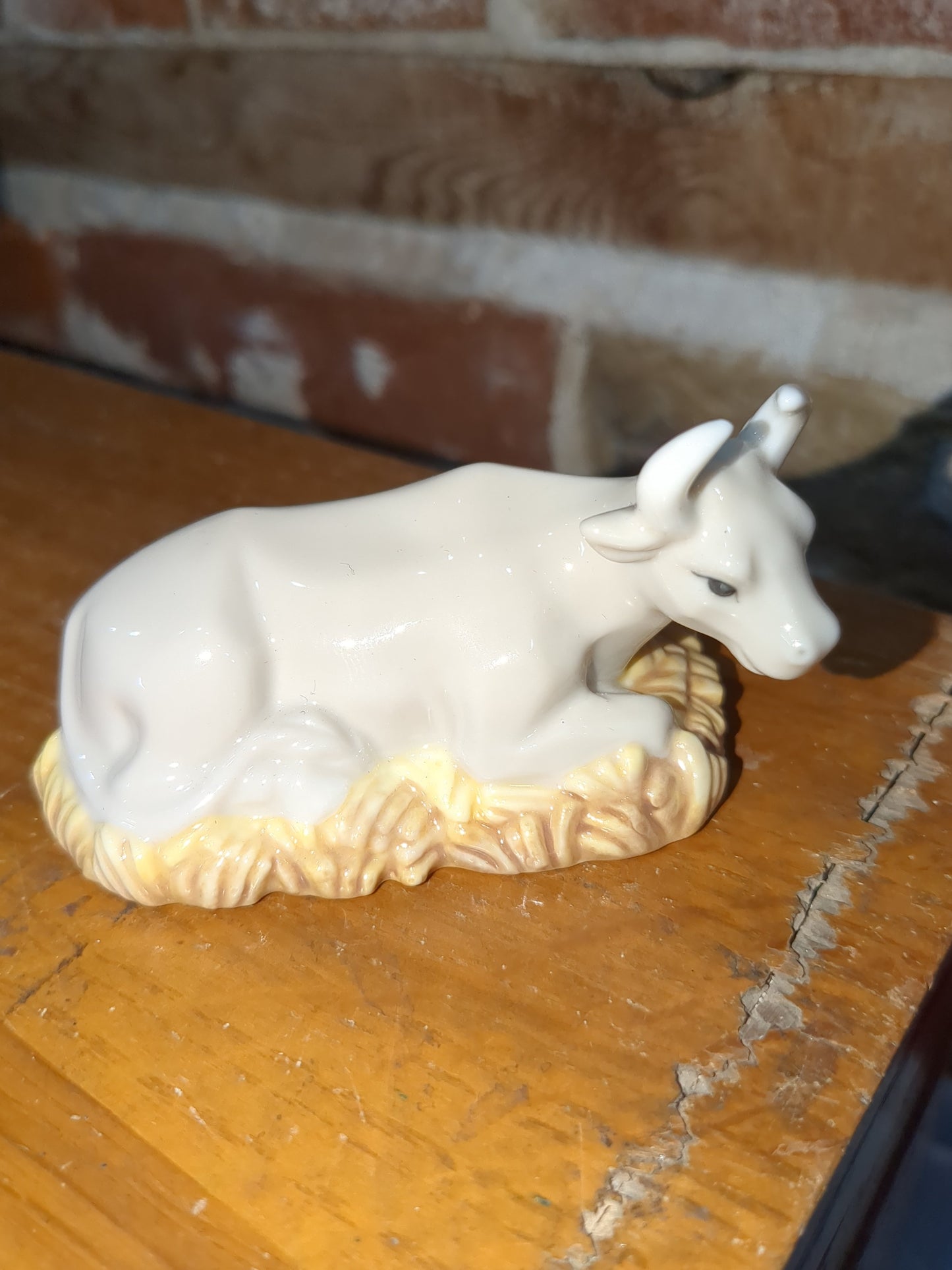 Vintage replacement piece for Hallmark ceramic 11 piece nativity set. Cow