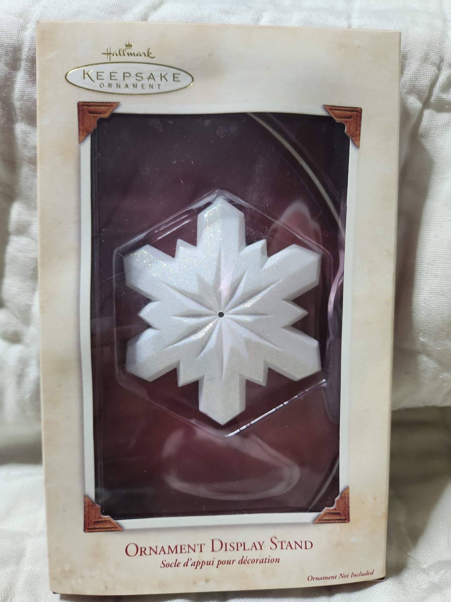 Vintage Hallmark Christmas Ornament Display Stand made of Acrylic and Metal 2001 os81