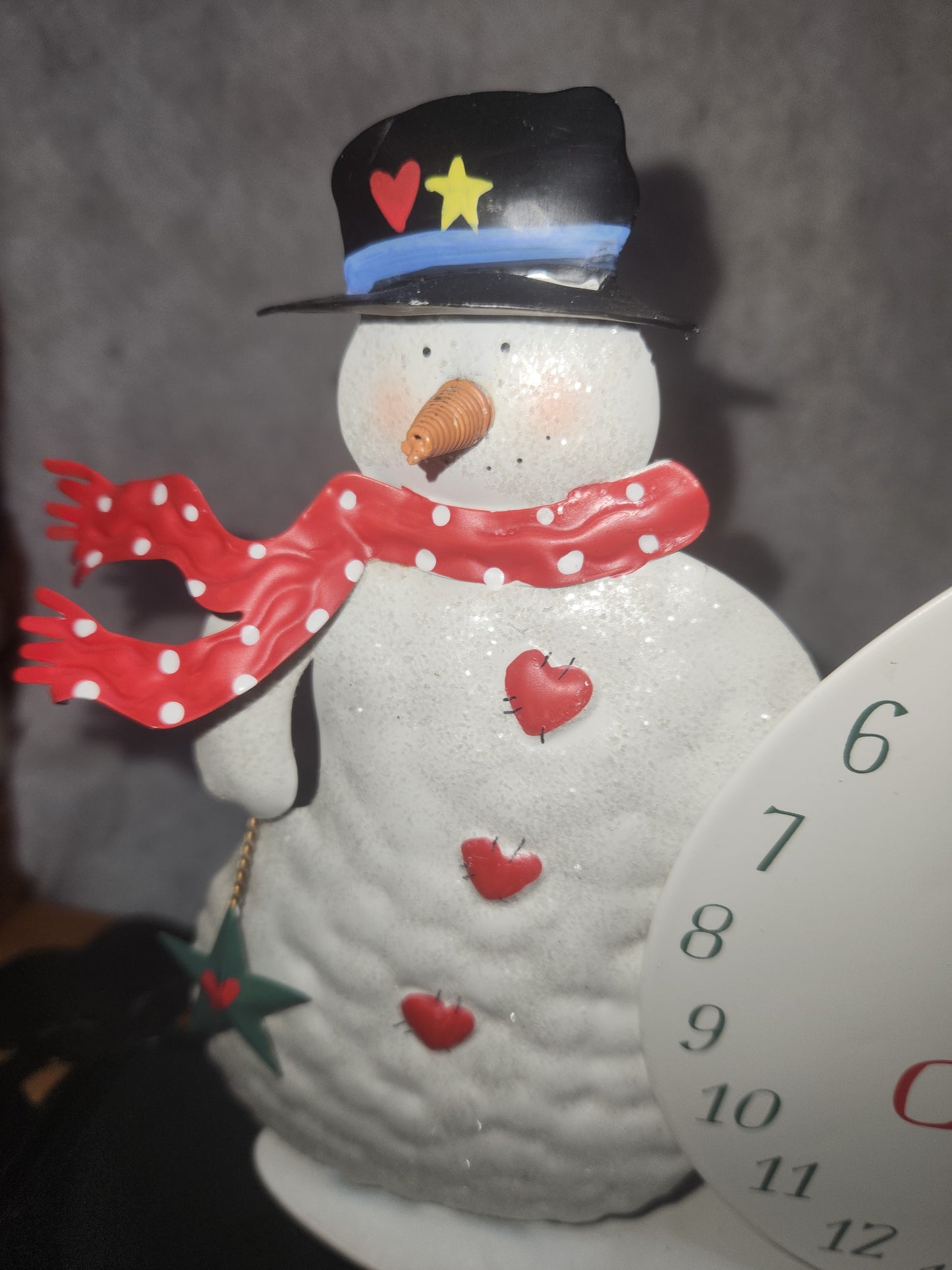 Hallmark metal musical Christmas countdown calendar with box cd43