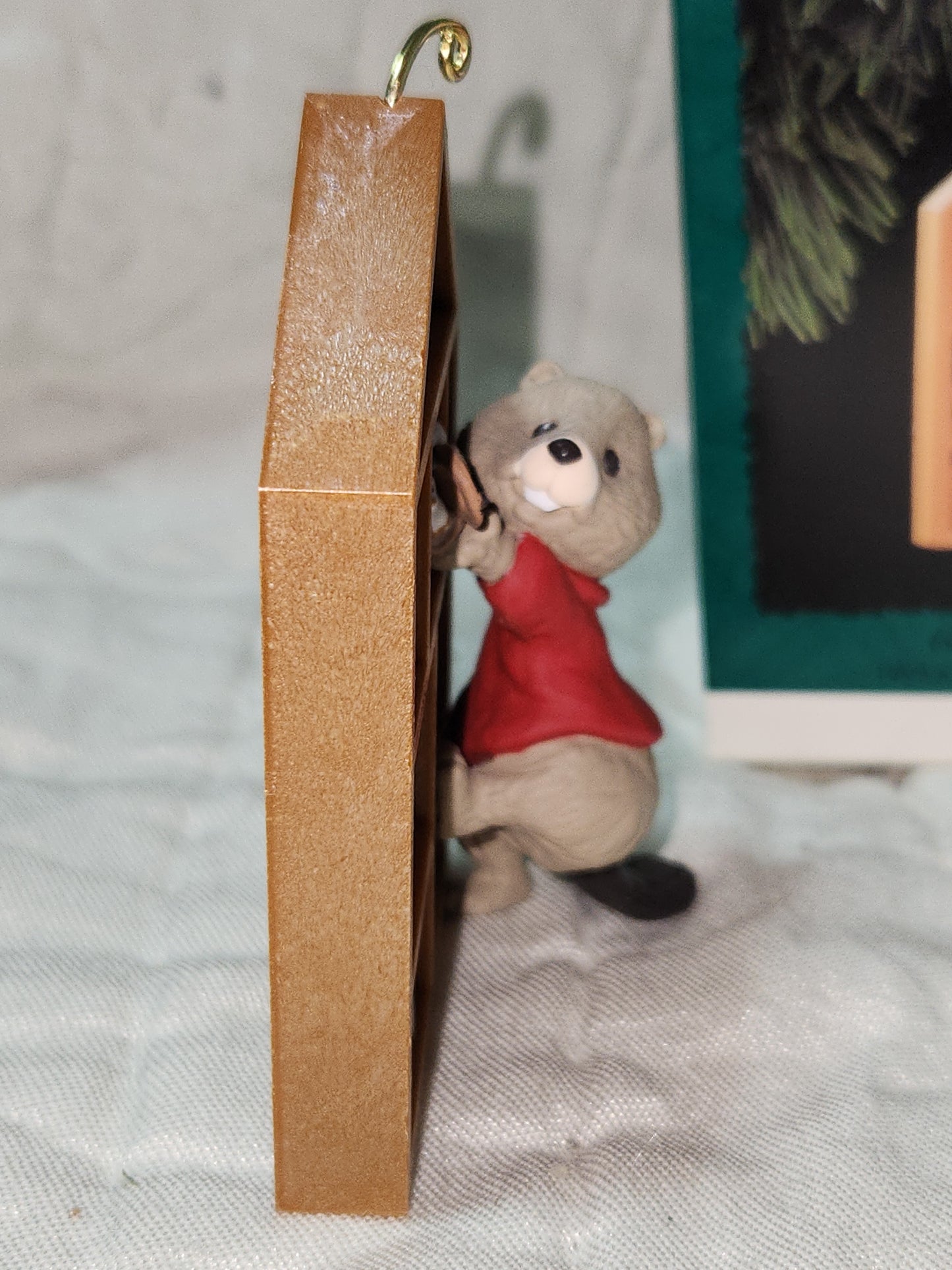Hallmark Keepsake Collector's Club Ornament 1995 Collecting Memories Beaver