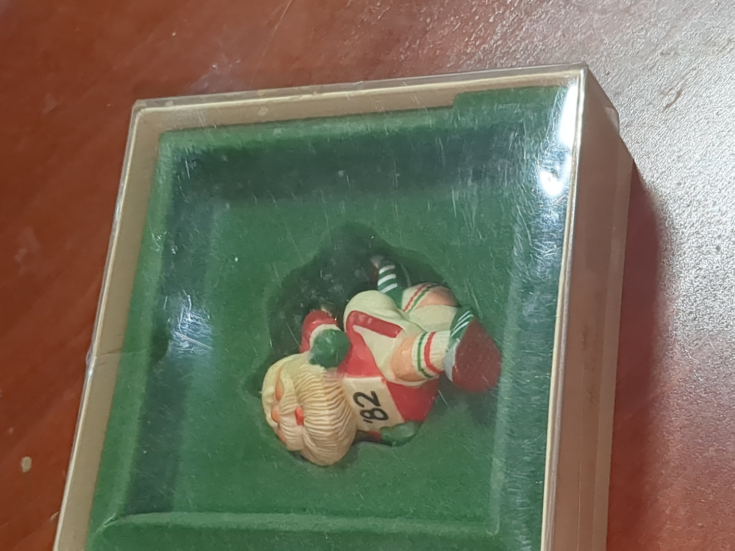 Vintage Hallmark Jogging Santa Claus Christmas Ornament Running Marathon Runner 1982 ho654